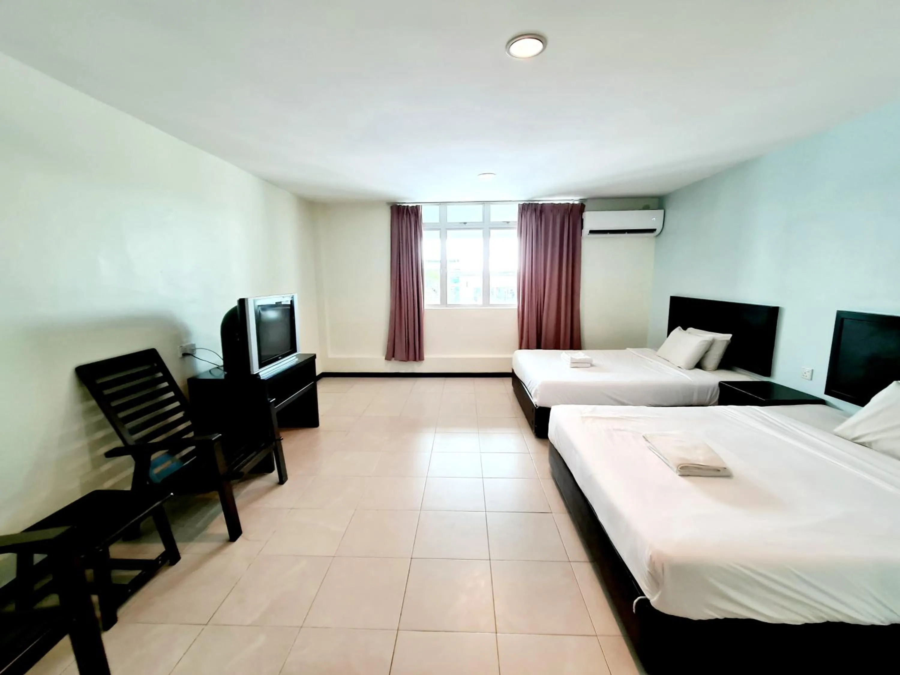 Photo of the whole room, Bed in Bee Garden & BB Motel - Alor Setar