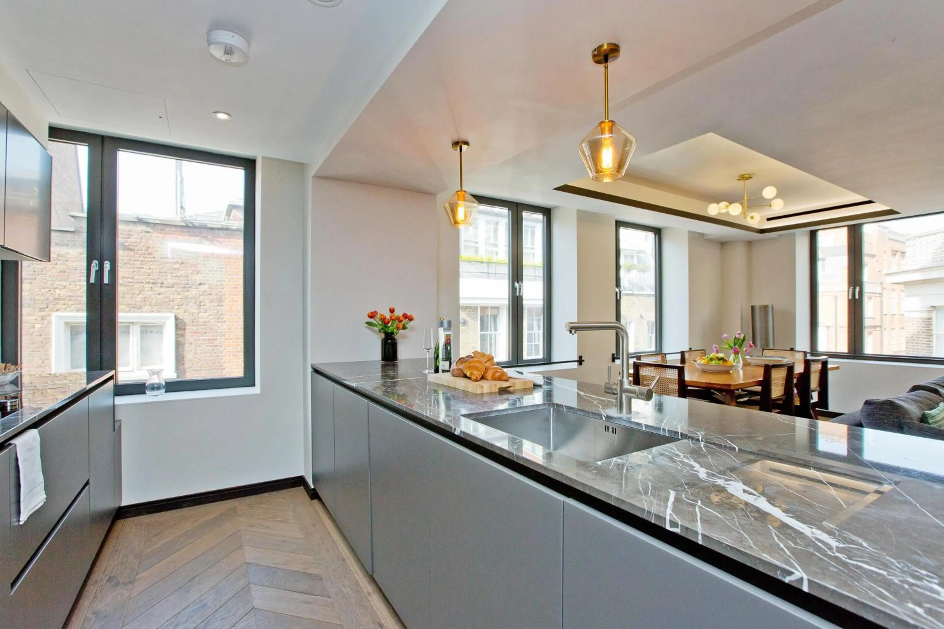 Kitchen or kitchenette in 37GS Residences