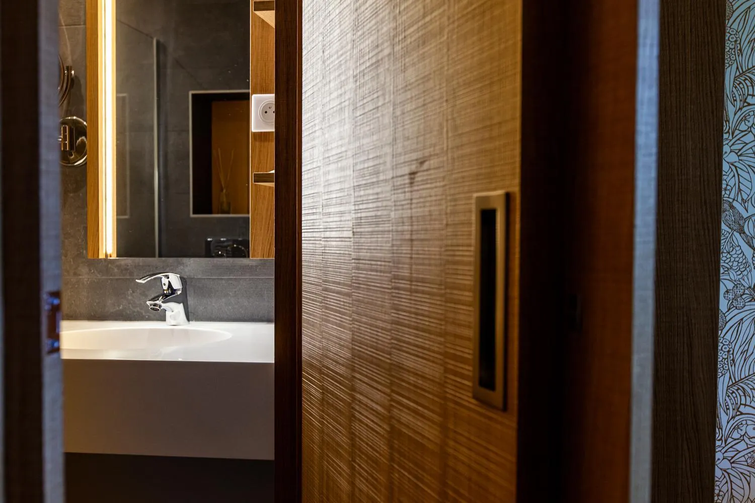 Bathroom in Logis Hotel Restaurant La Tour