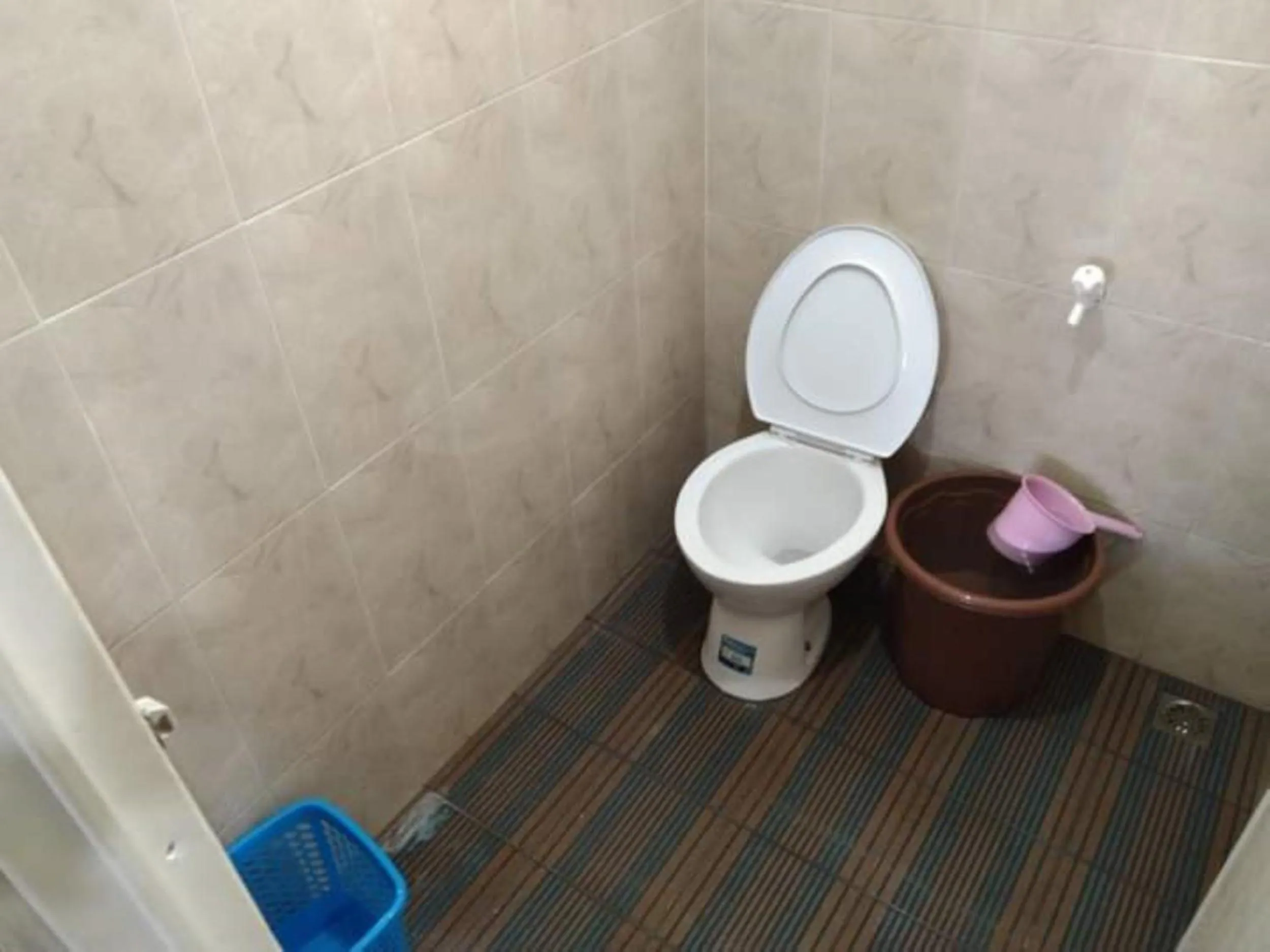 Bathroom in Penginapan Erbysa