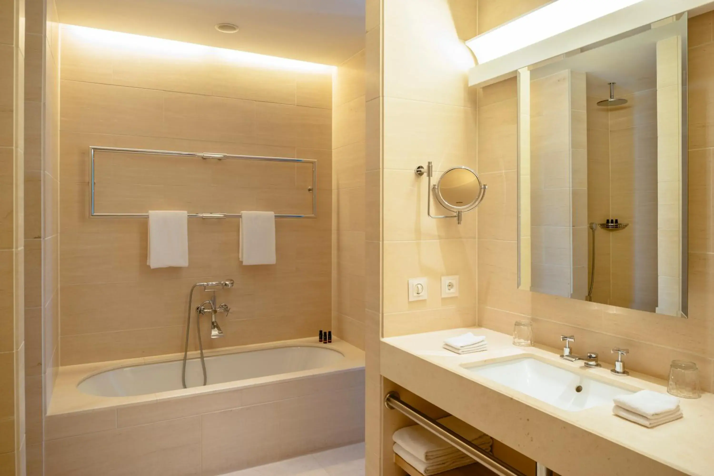 Classic Double Room in Townhouse Dresden Classic Double Room in Townhouse Dresden