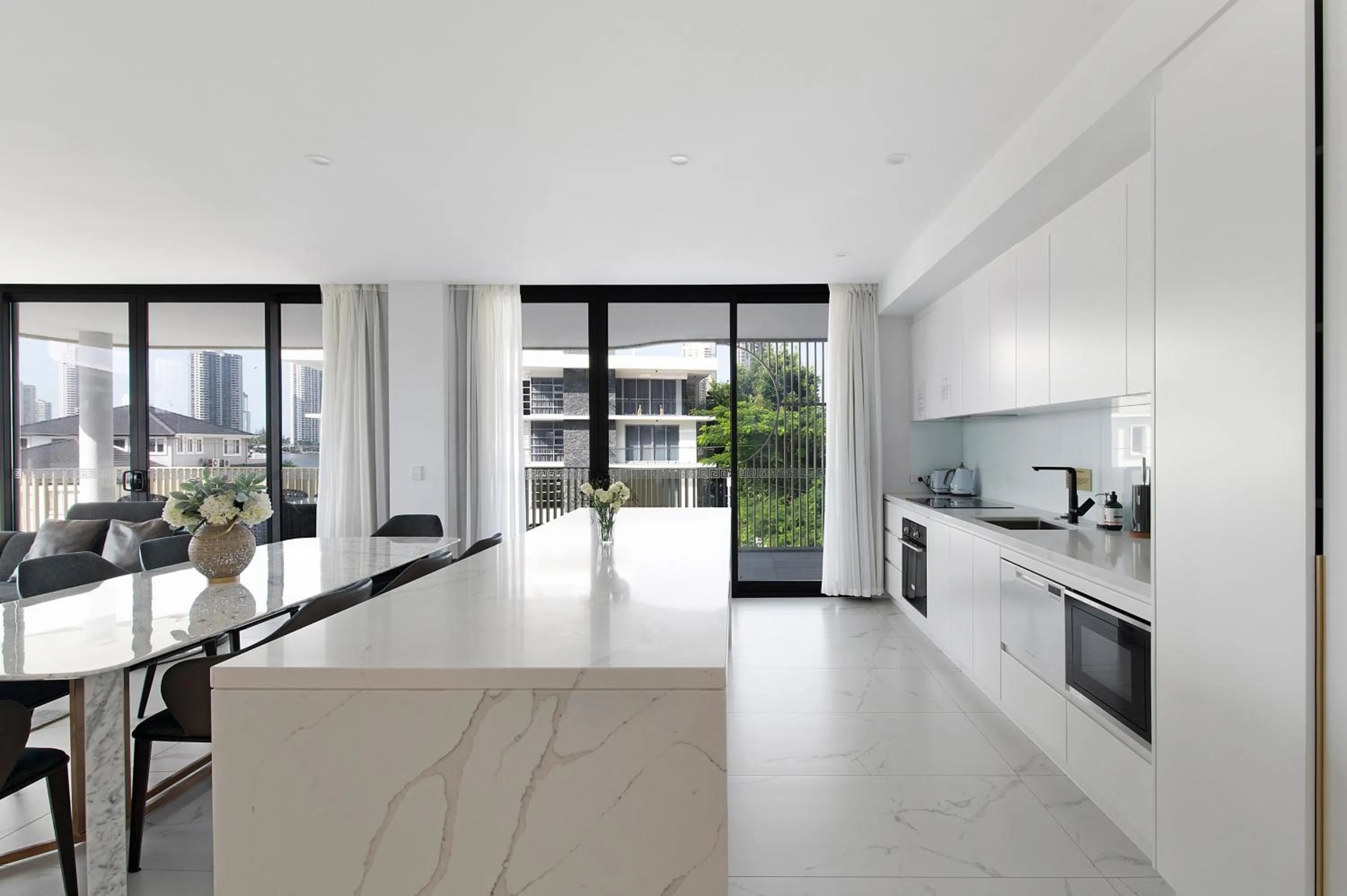 Kitchen or kitchenette in LOTUS RESORT