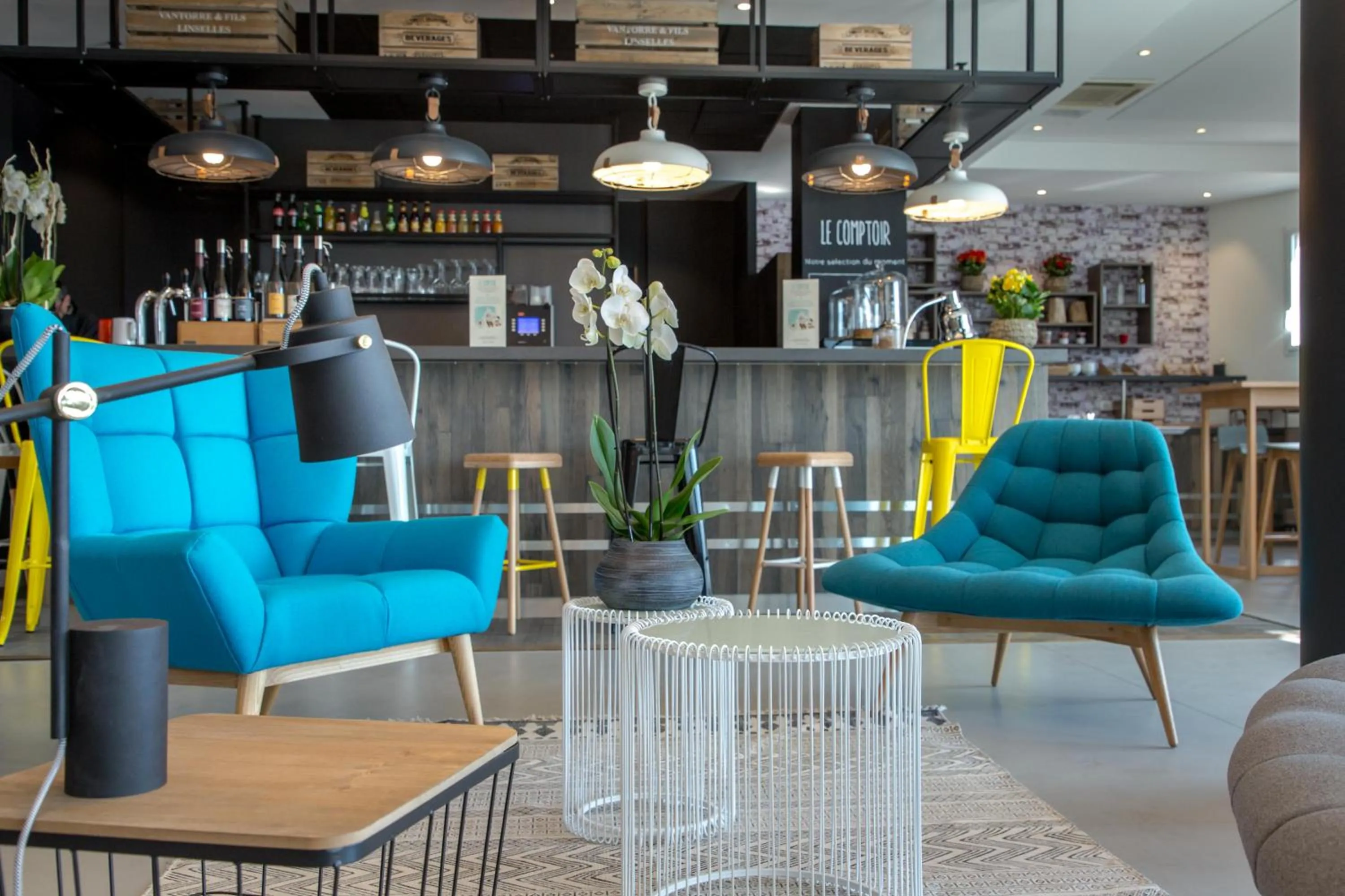 Lounge or bar in ibis Lyon Sud Vienne Saint-Louis