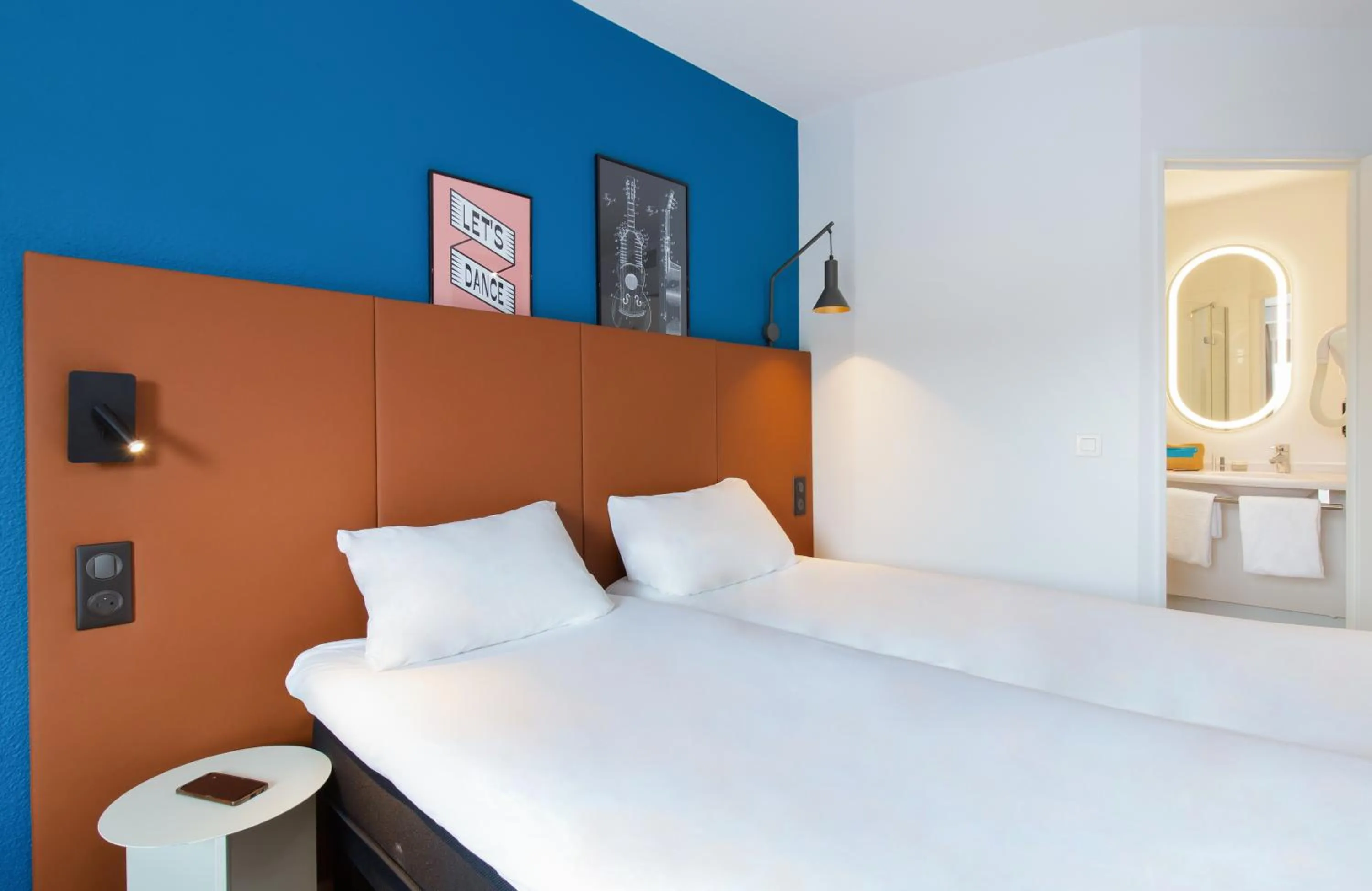 Bedroom, Bed in ibis Lyon Sud Vienne Saint-Louis