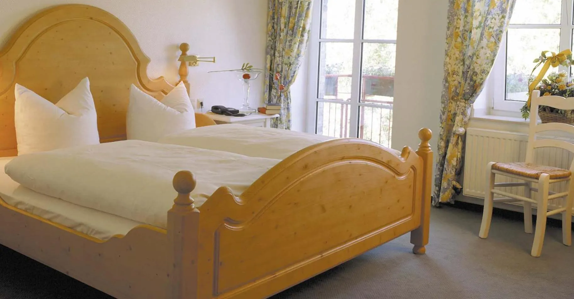 Bed in Land-gut-Hotel Lohmann