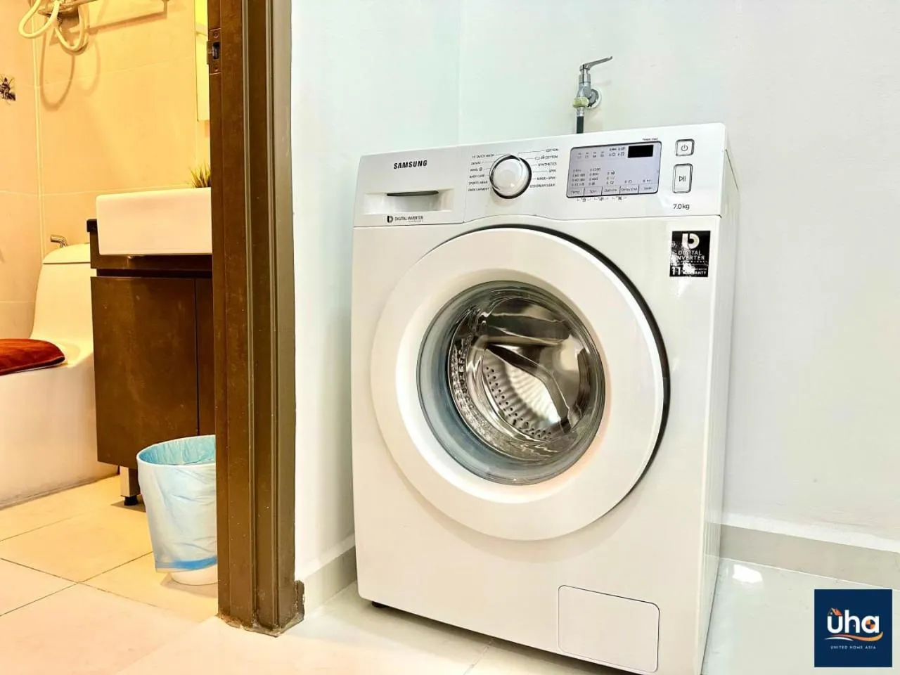 washing machine in Country Garden Danga Bay @ UHA