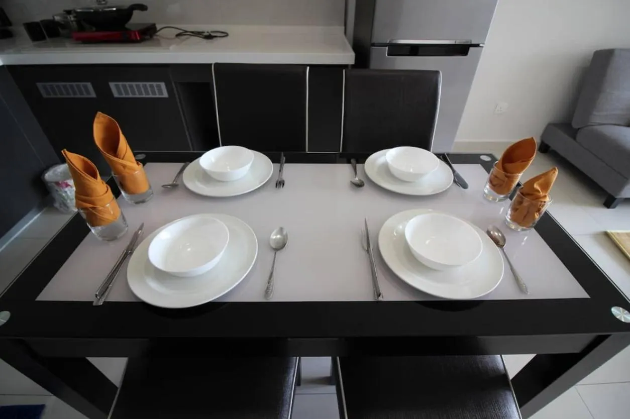 Dining area in Country Garden Danga Bay @ UHA