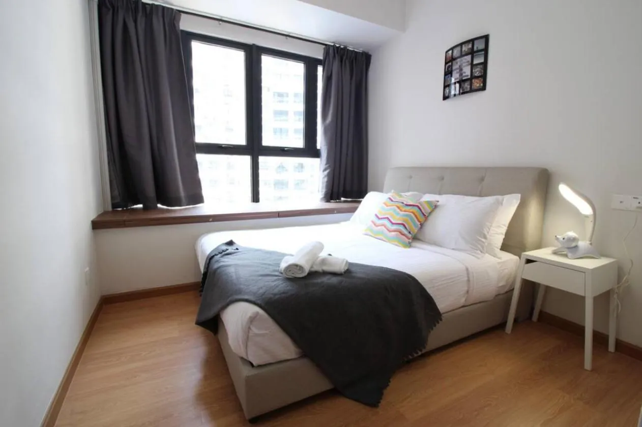 Bedroom, Bed in Country Garden Danga Bay @ UHA