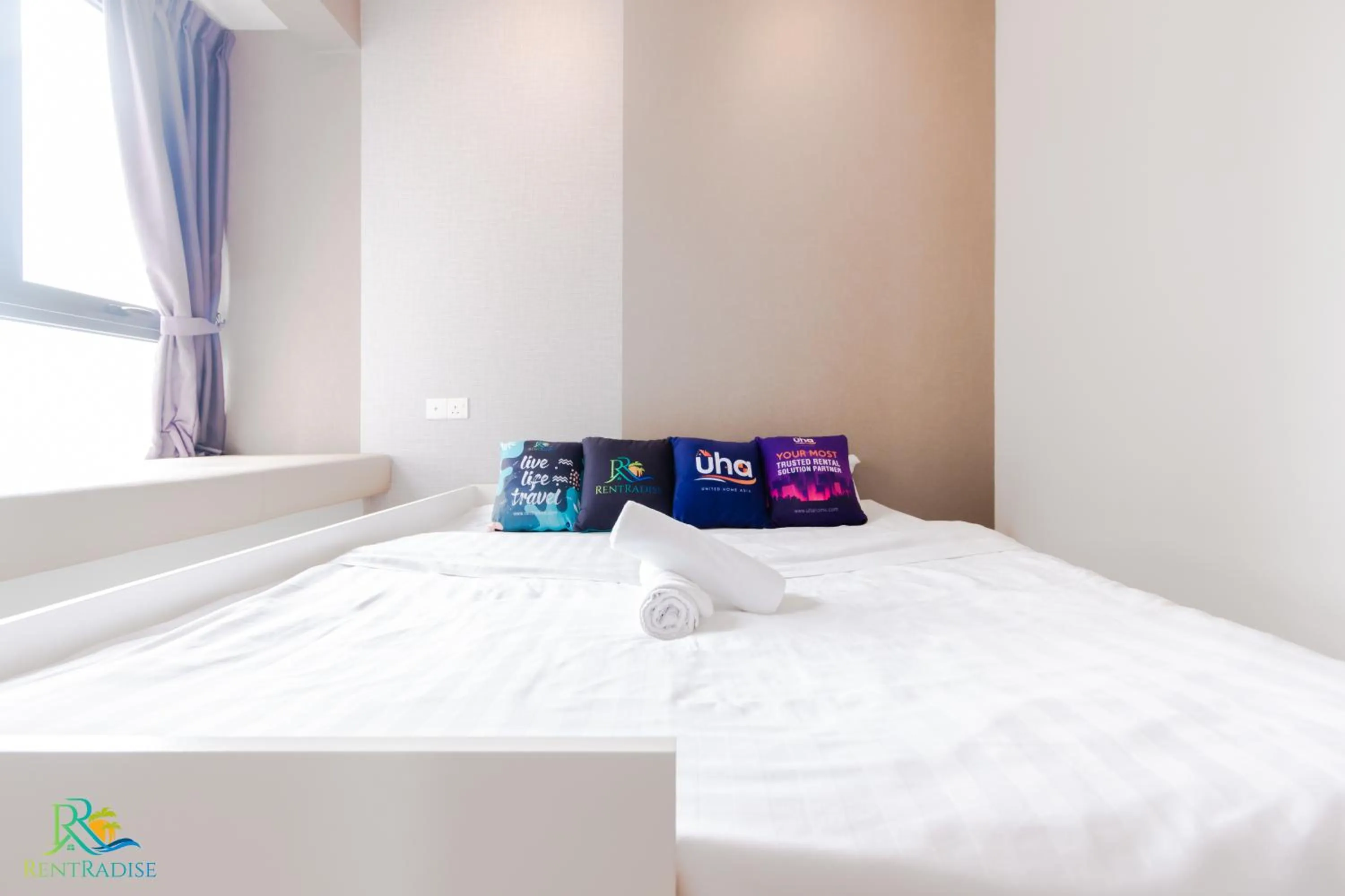 Bedroom, Bed in Country Garden Danga Bay @ UHA