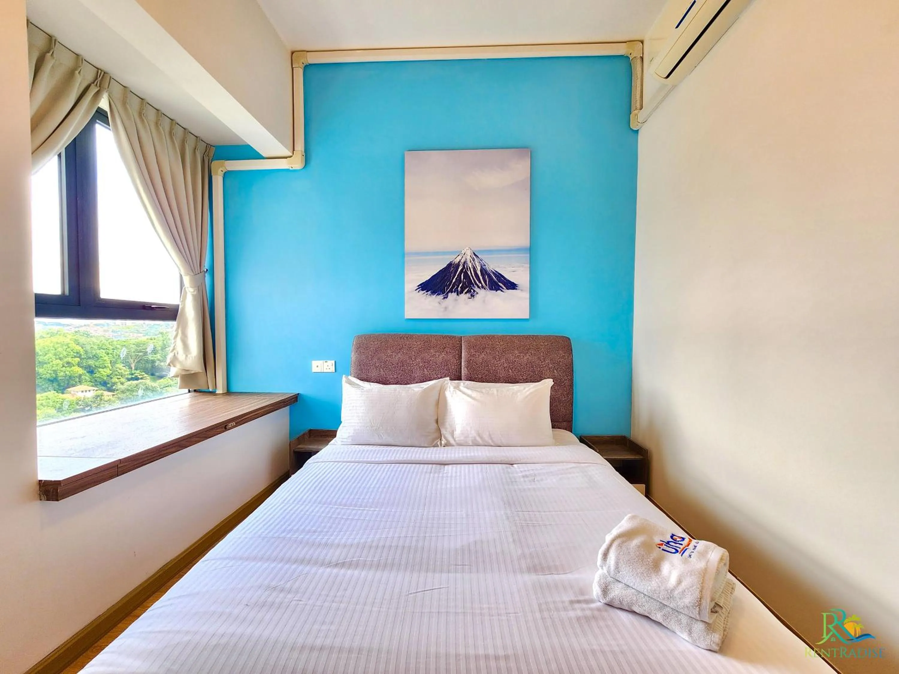 Bed in Country Garden Danga Bay @ UHA