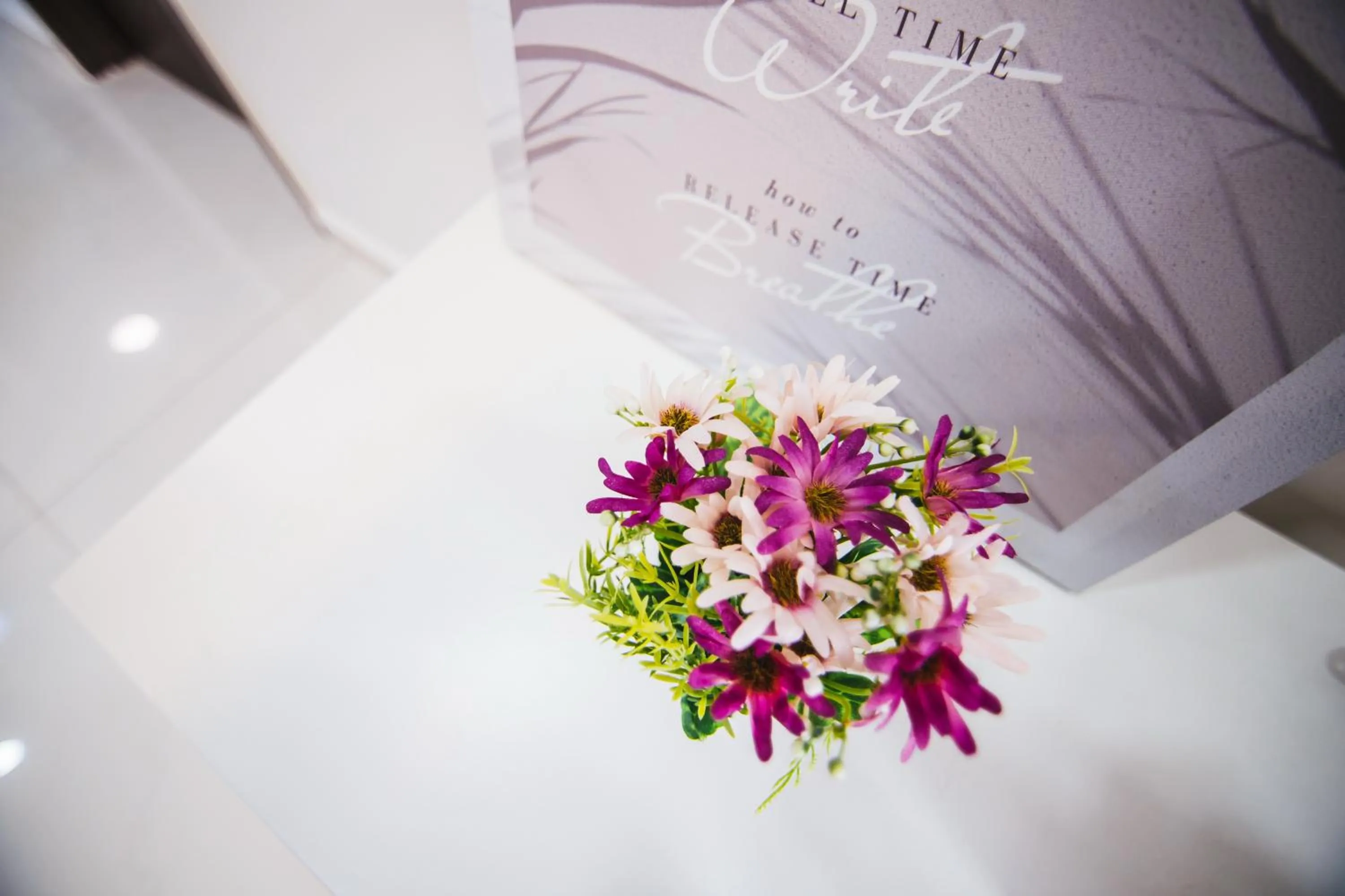 Logo/Certificate/Sign in Country Garden Danga Bay @ UHA