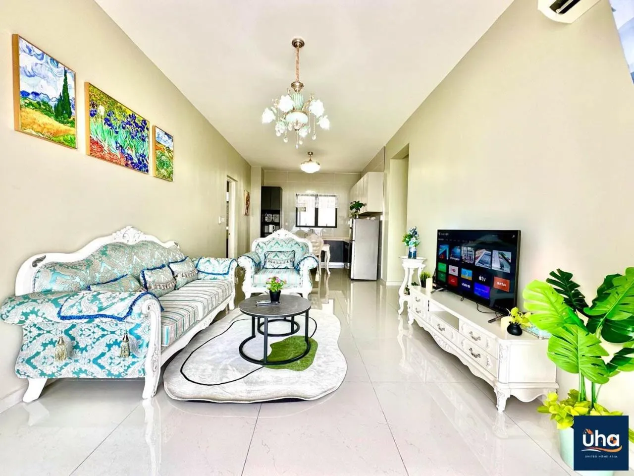 Communal lounge/ TV room in Country Garden Danga Bay @ UHA