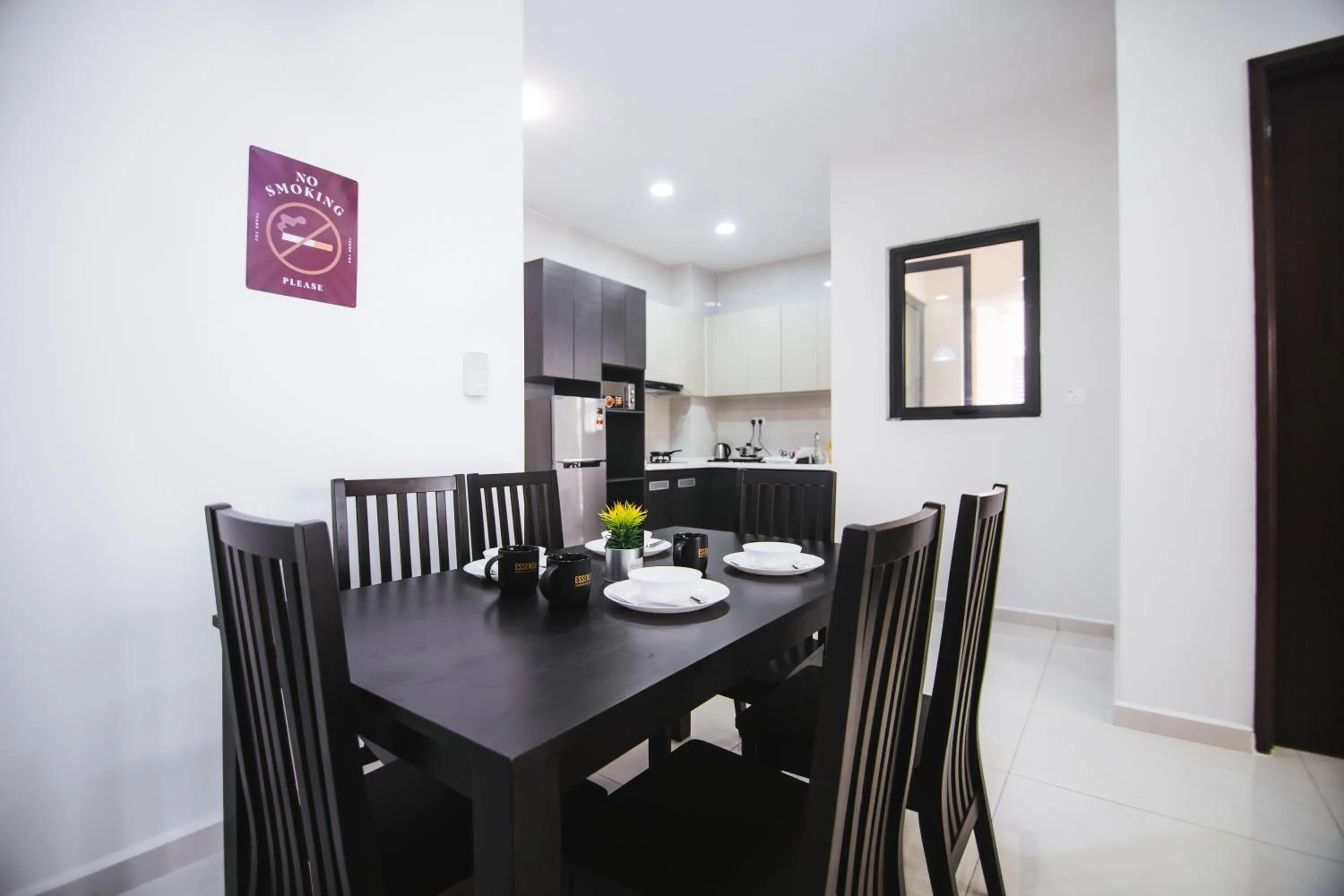 Dining area in Country Garden Danga Bay @ UHA