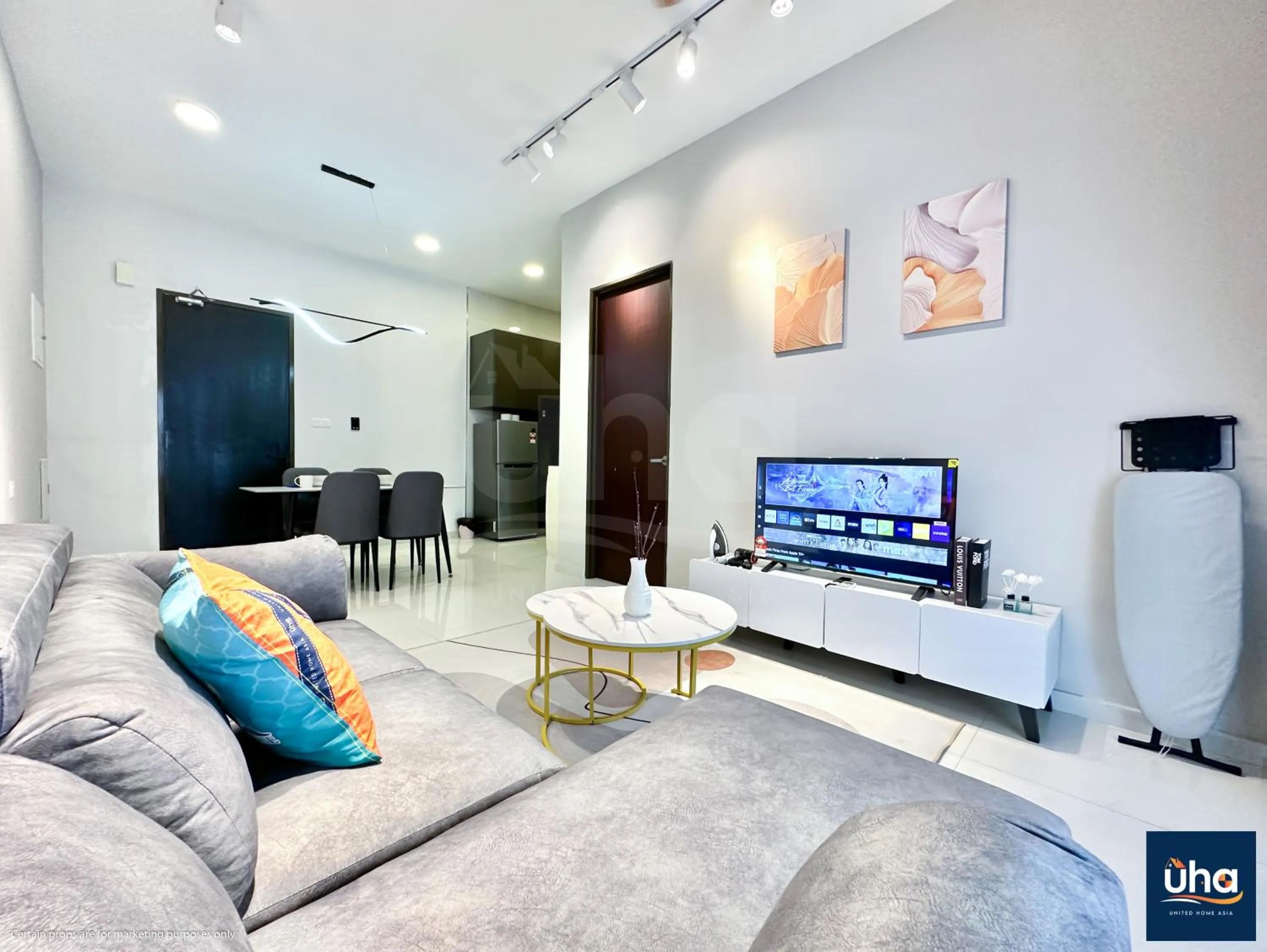 TV and multimedia in Country Garden Danga Bay @ UHA