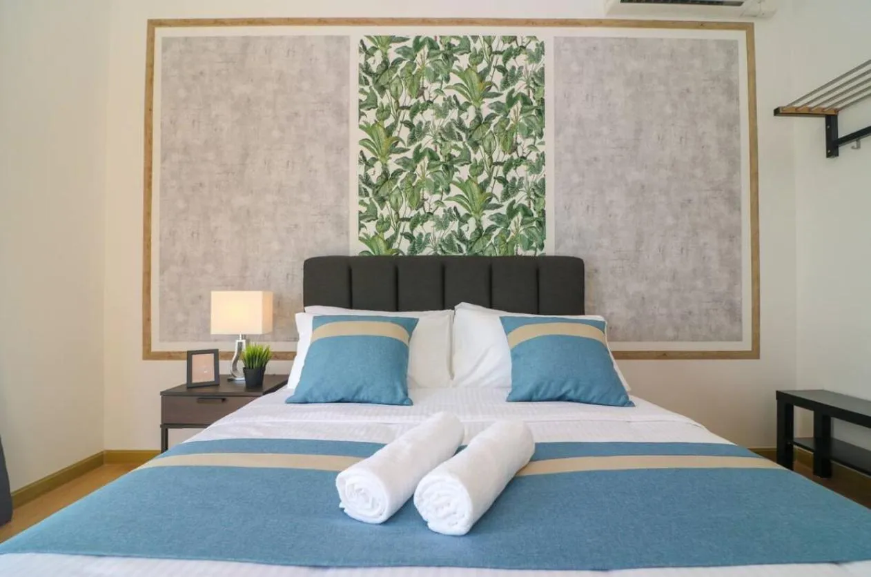 Bedroom, Bed in Country Garden Danga Bay @ UHA