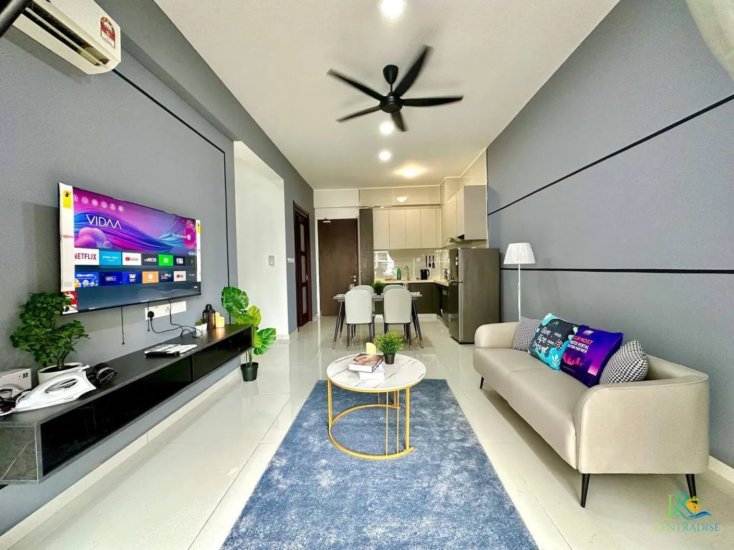 Communal lounge/ TV room in Country Garden Danga Bay @ UHA