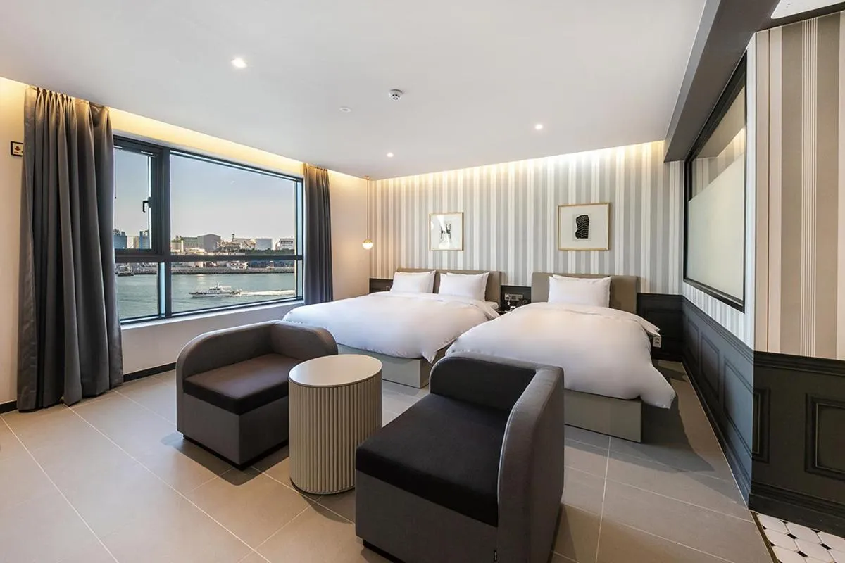 View (from property/room), Bed in Brown Dot Hotel Ulsan Jangsaengpo