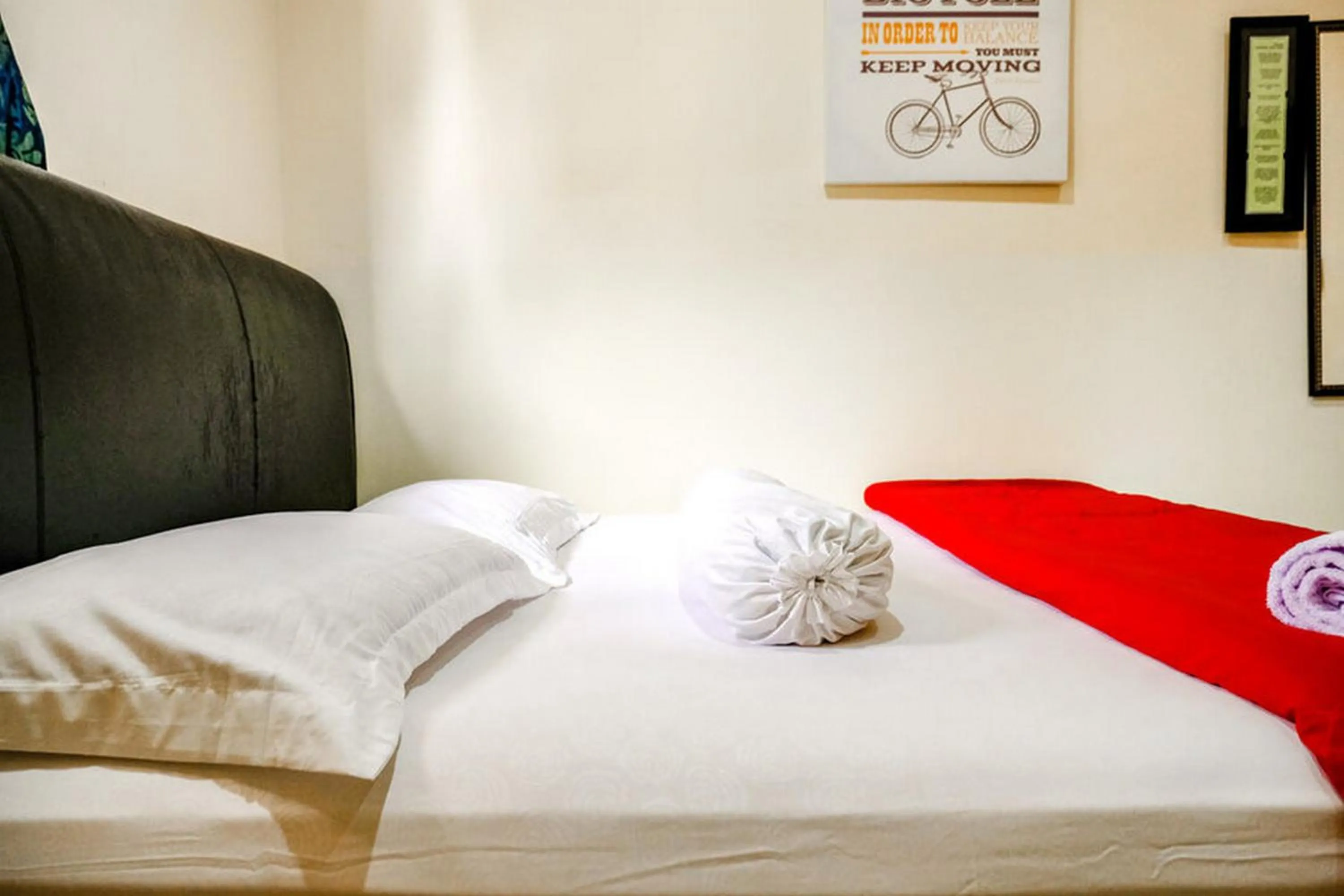 Bed in Pondok Malabar Mitra RedDoorz