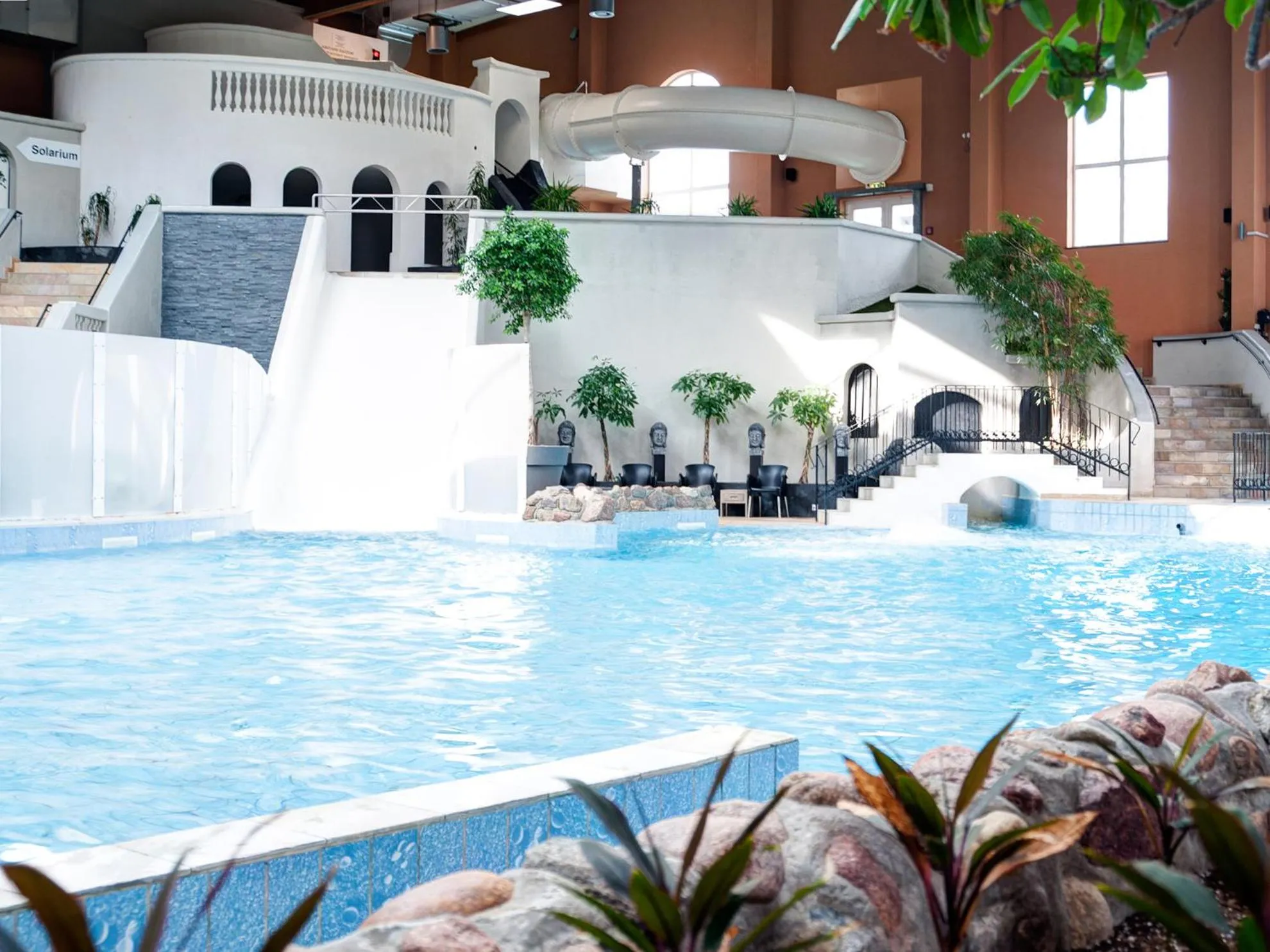 Swimming pool in Van der Valk Resort Linstow