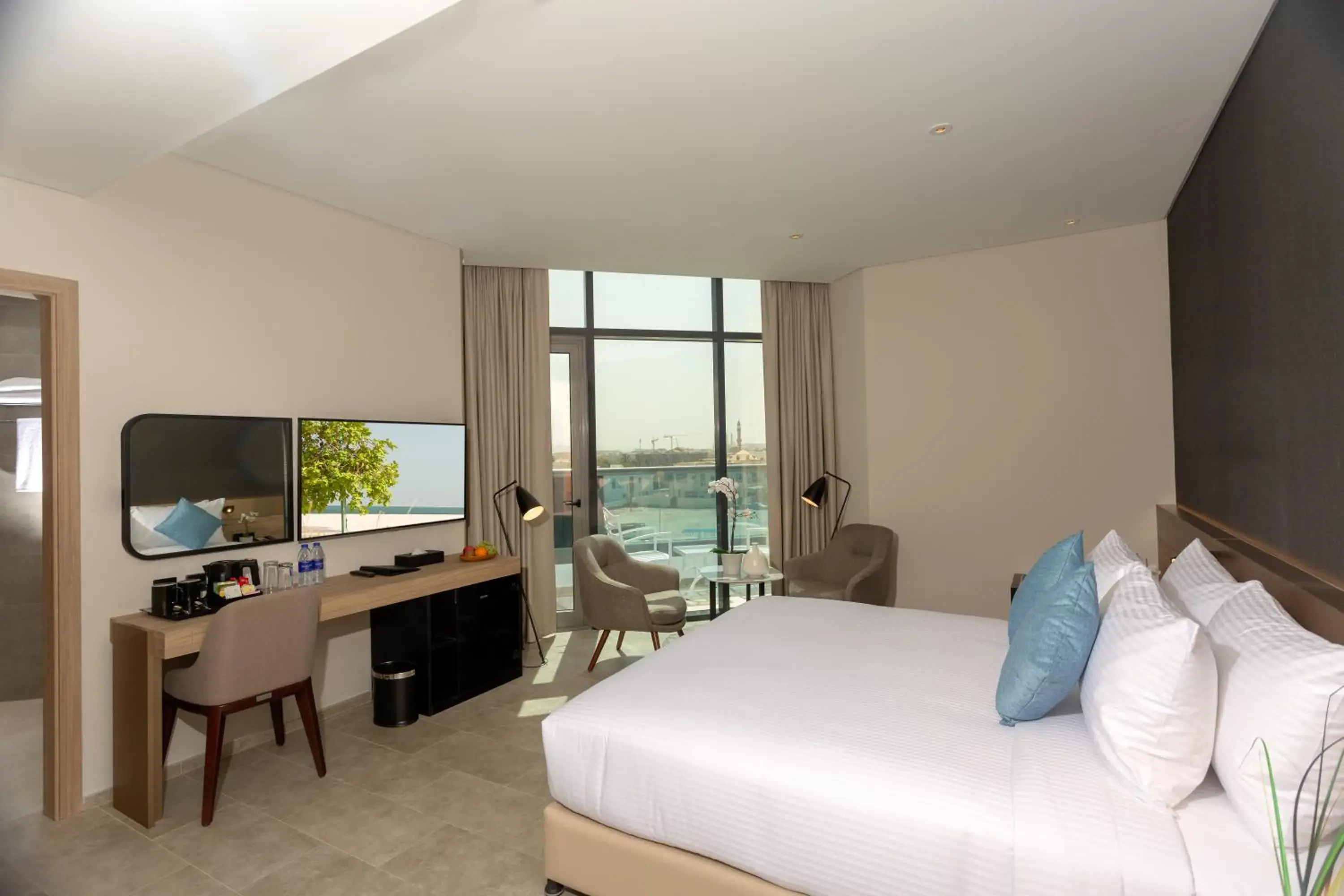 Premium Room with Partial Sea View and Balcony in Beach Walk Hotel Jumeirah Premium Room with Partial Sea View and Balcony in Beach Walk Hotel Jumeirah
