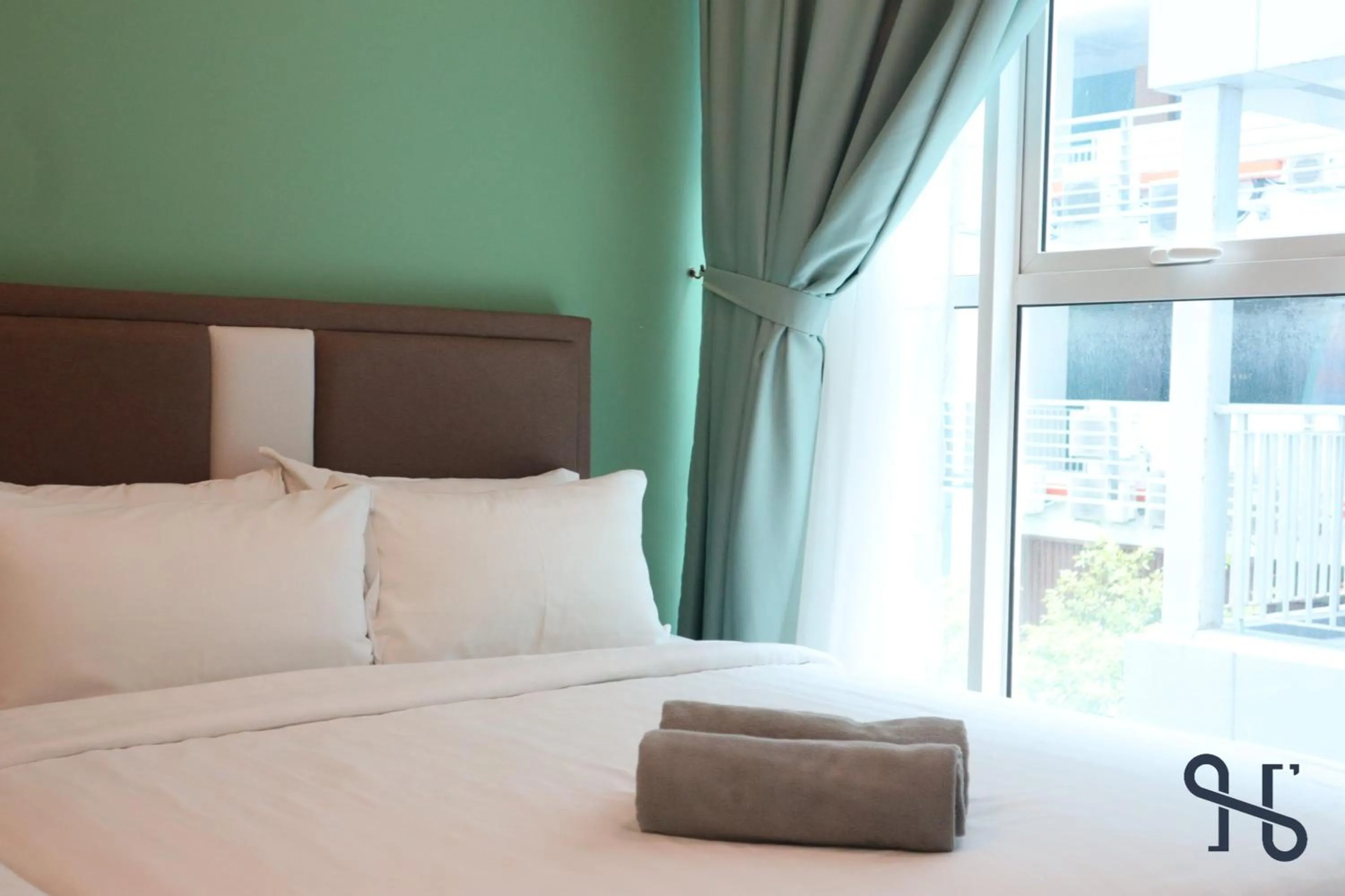 Bed in Homesuite' Home at Sutera Avenue