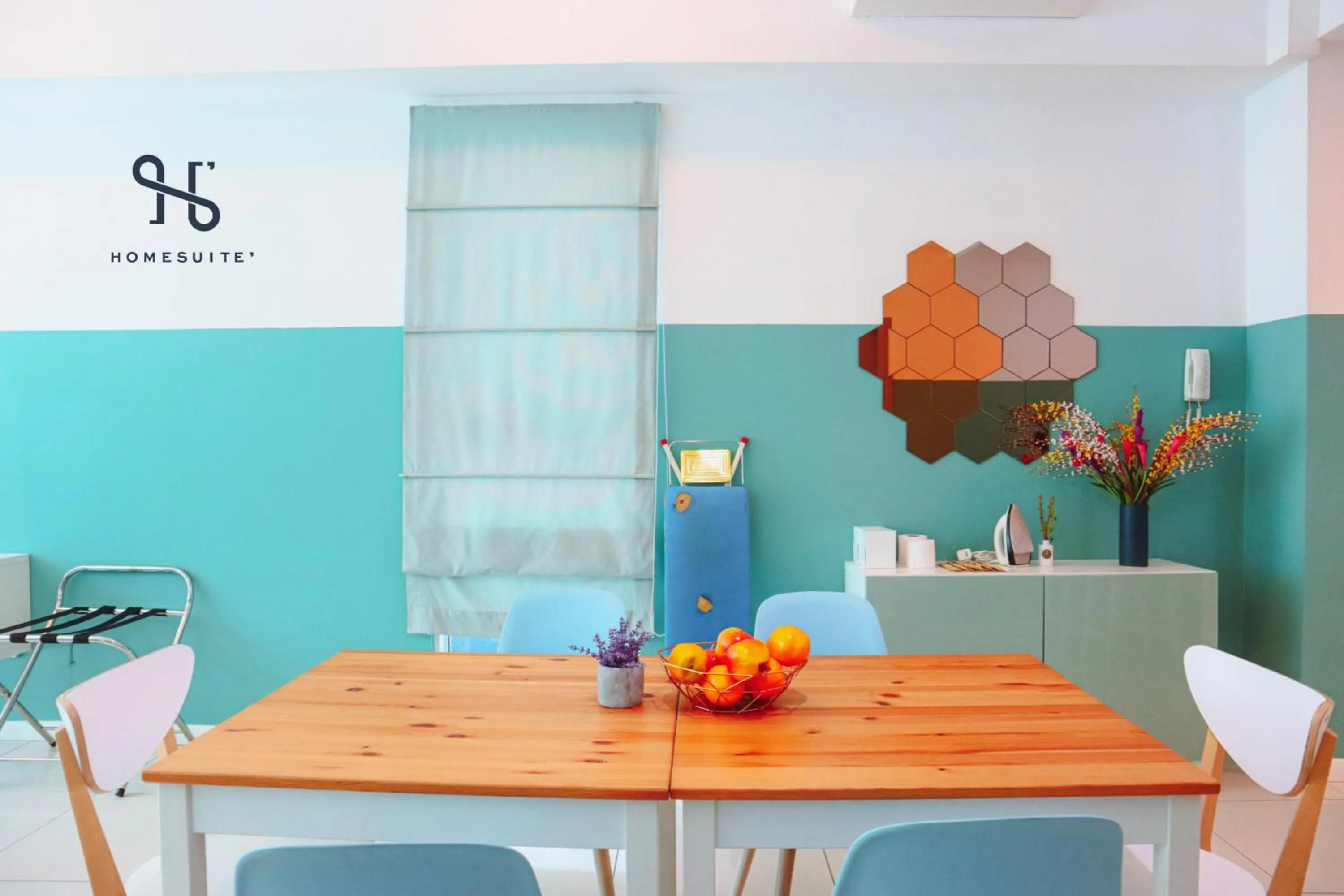 Dining area in Homesuite' Home at Sutera Avenue