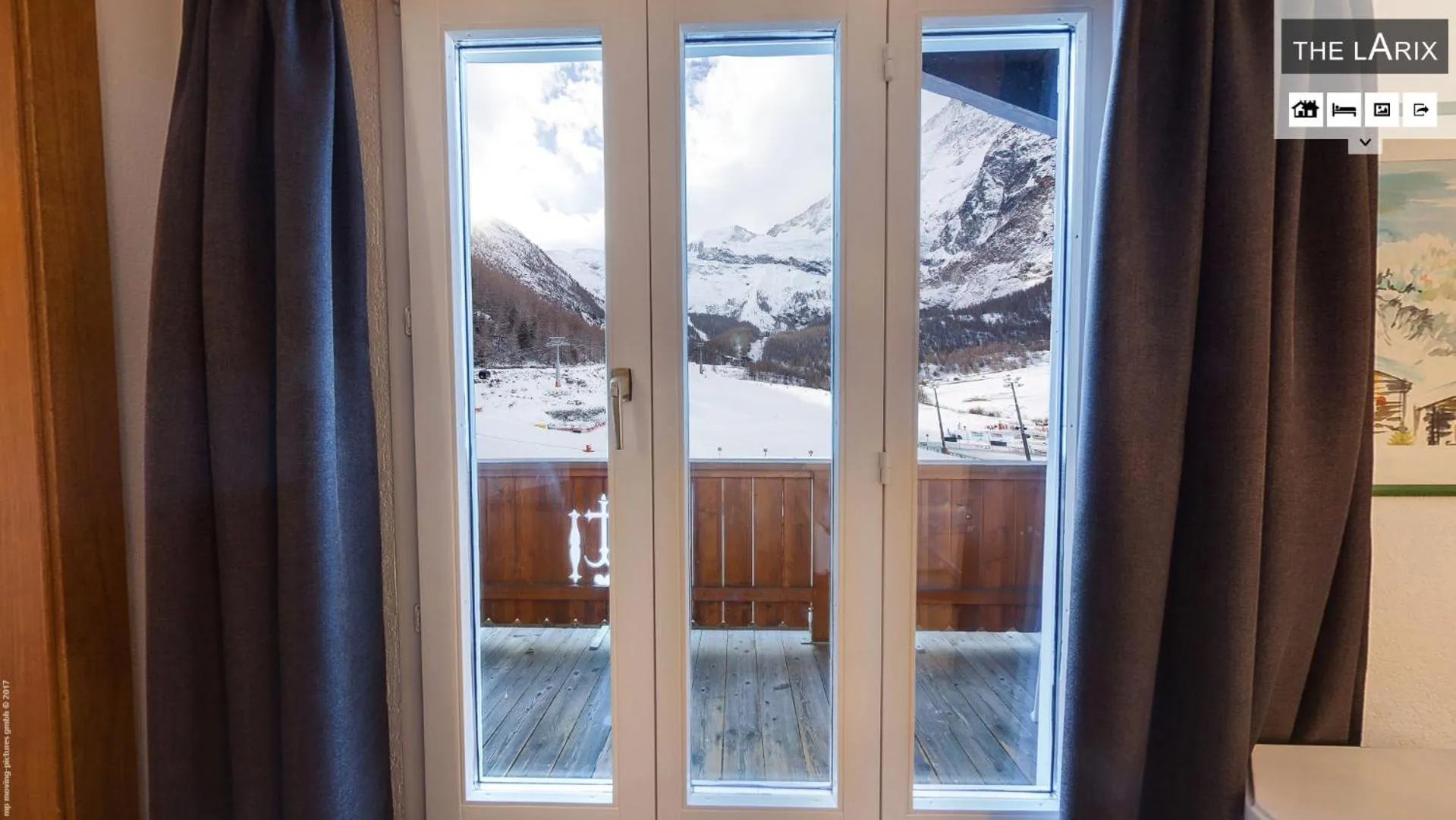 Mountain view in Hotel THE LARIX ski-in ski-out