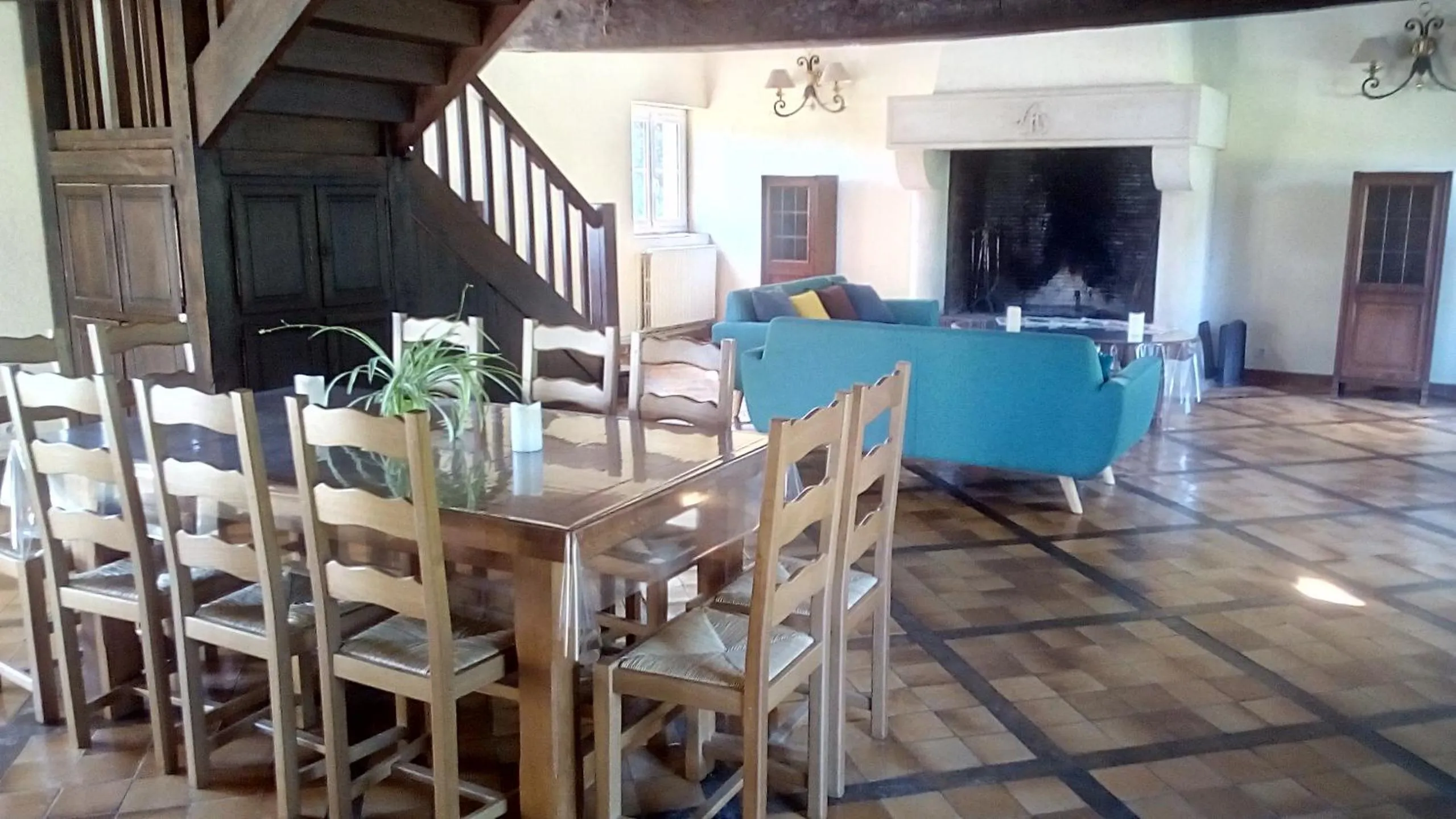 Dining area in Domaine de Gentilly