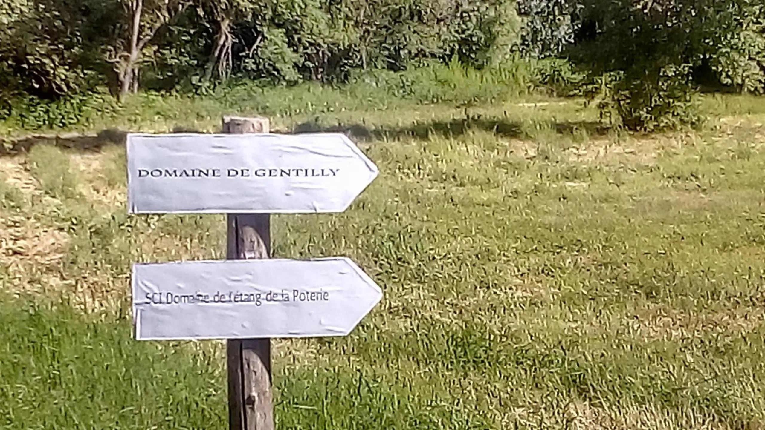 Property logo or sign in Domaine de Gentilly