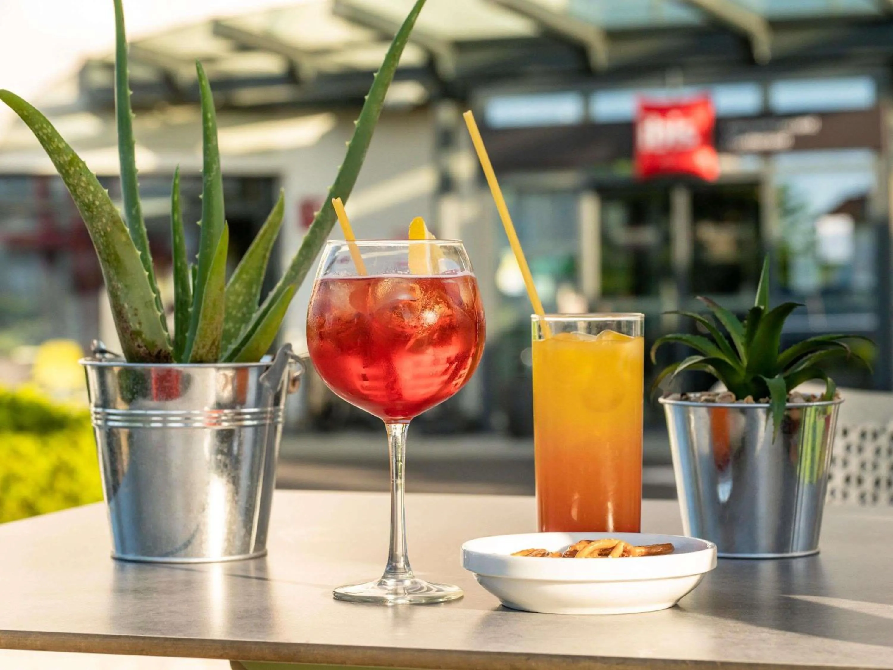 Lounge or bar in ibis Clermont Ferrand Montferrand