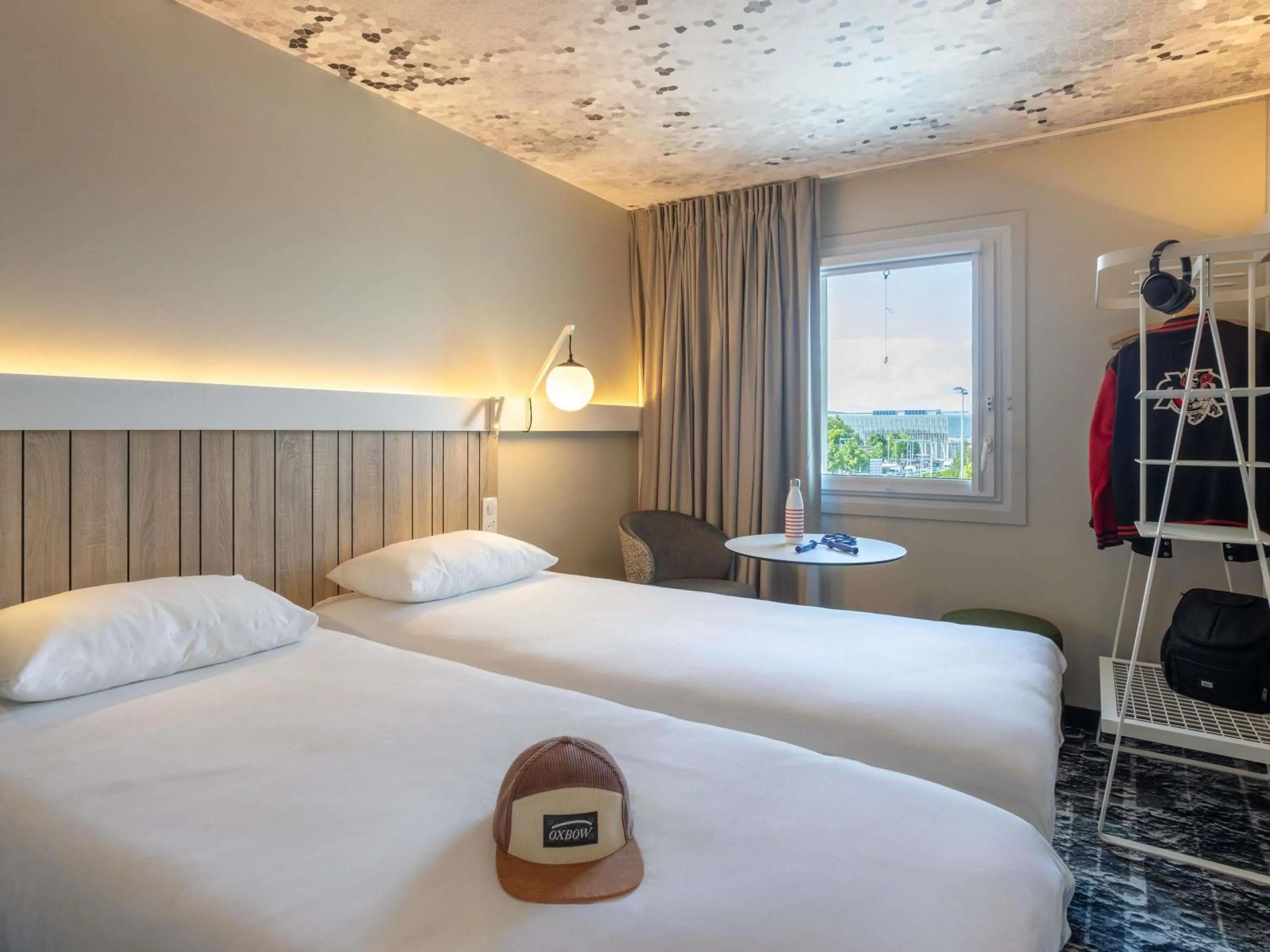 Bedroom, Bed in ibis Clermont Ferrand Montferrand