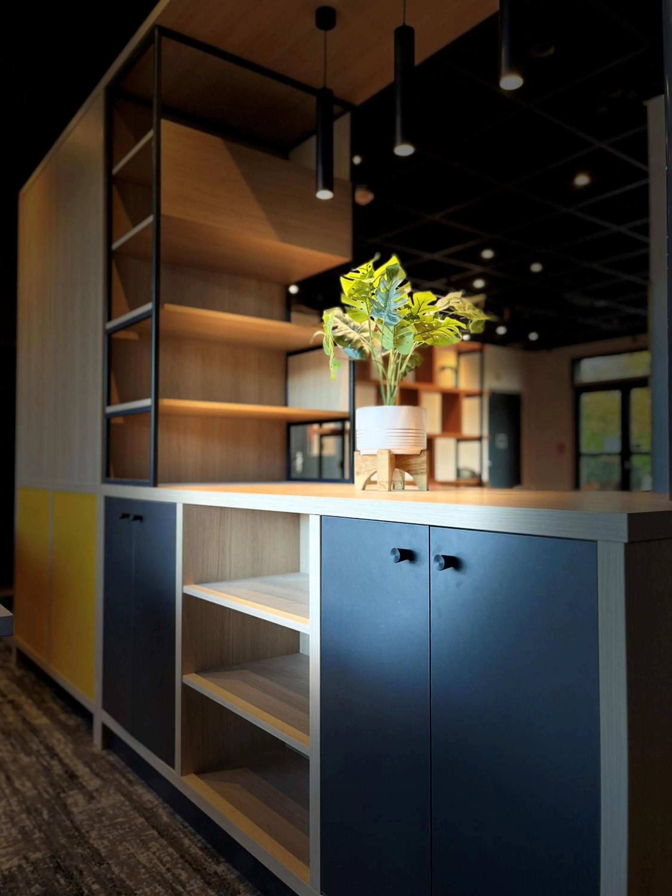 Lounge or bar in ibis Clermont Ferrand Montferrand