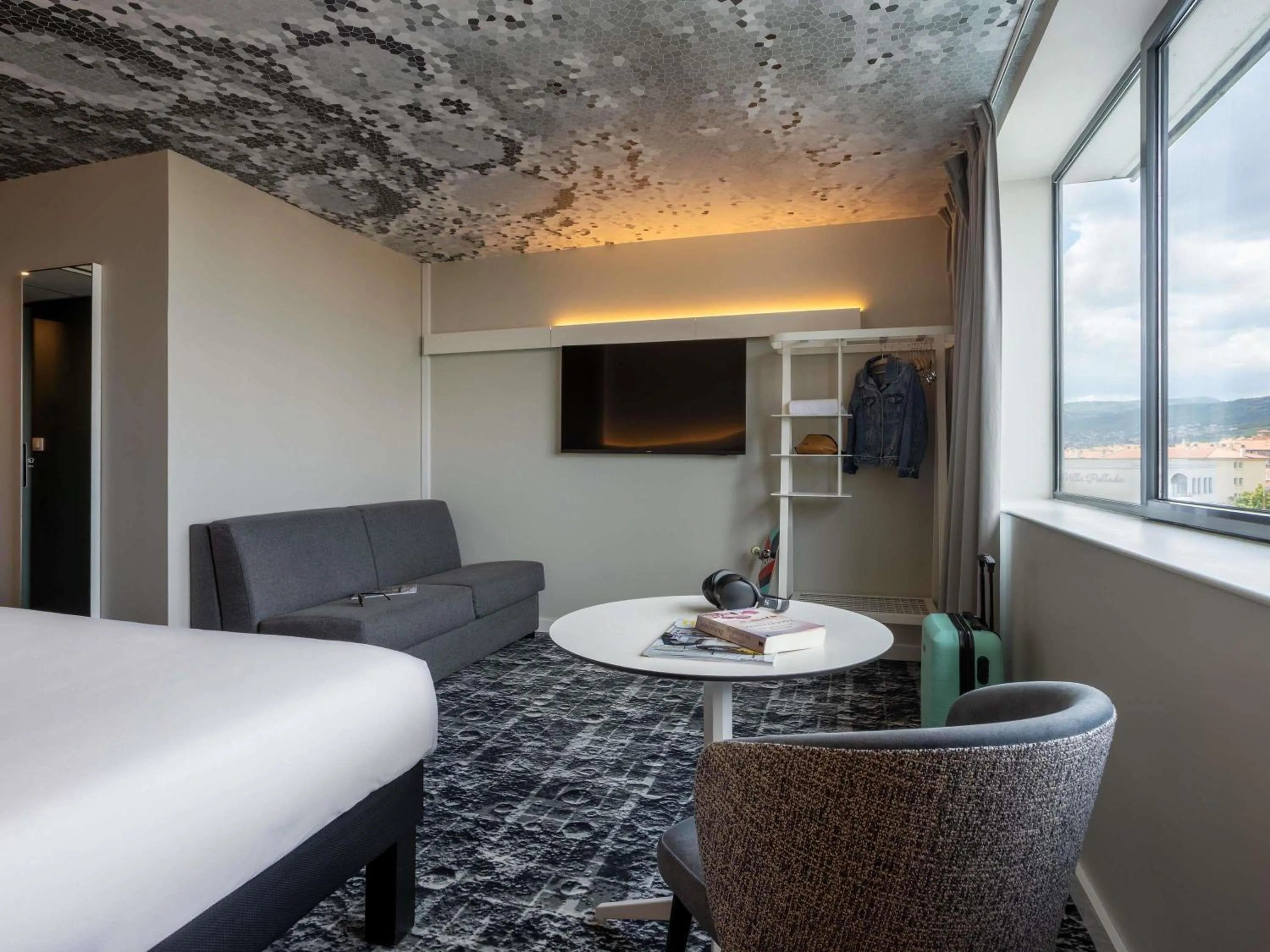 Property building in ibis Clermont Ferrand Montferrand