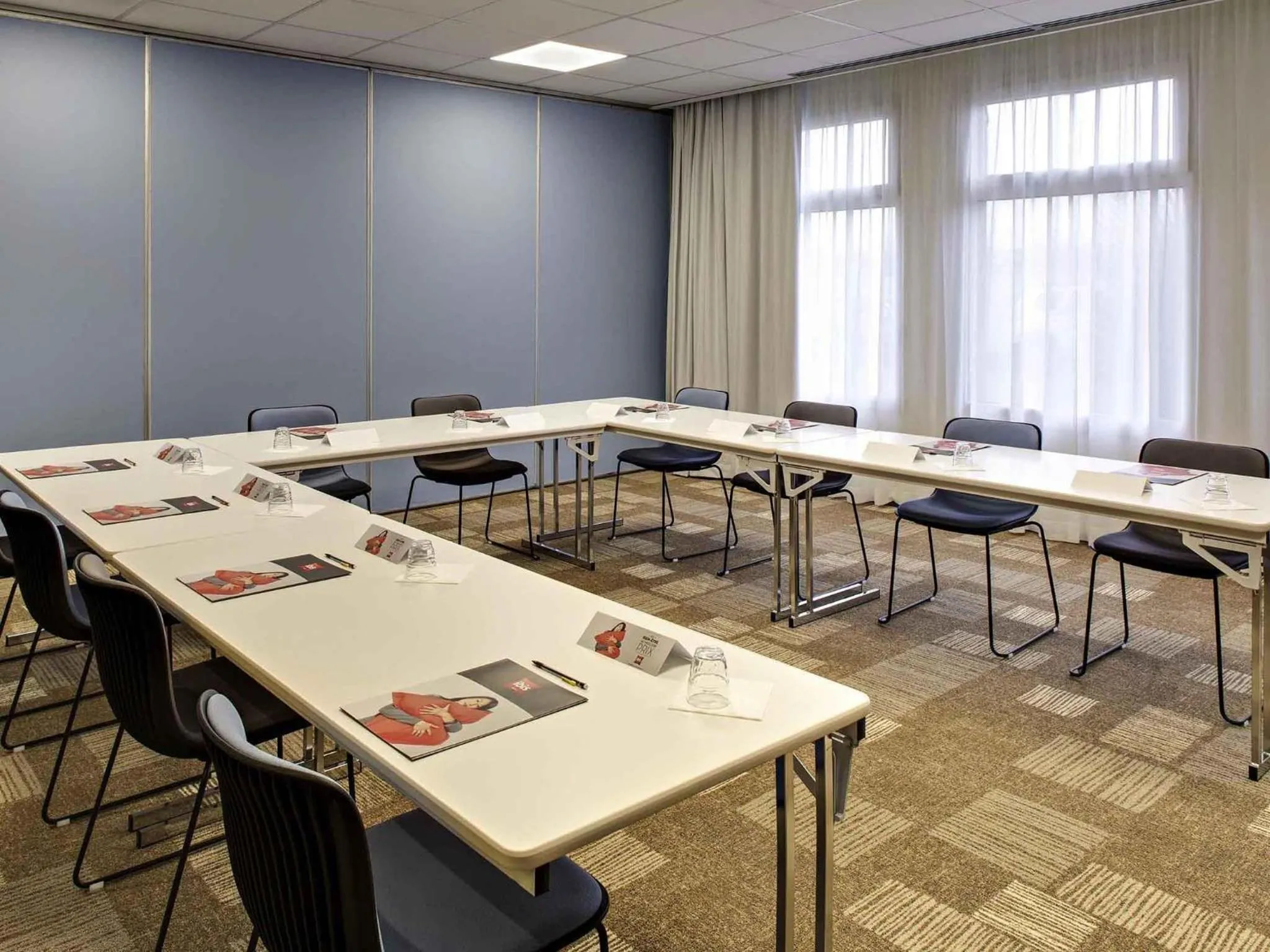 Meeting/conference room in ibis Clermont Ferrand Montferrand
