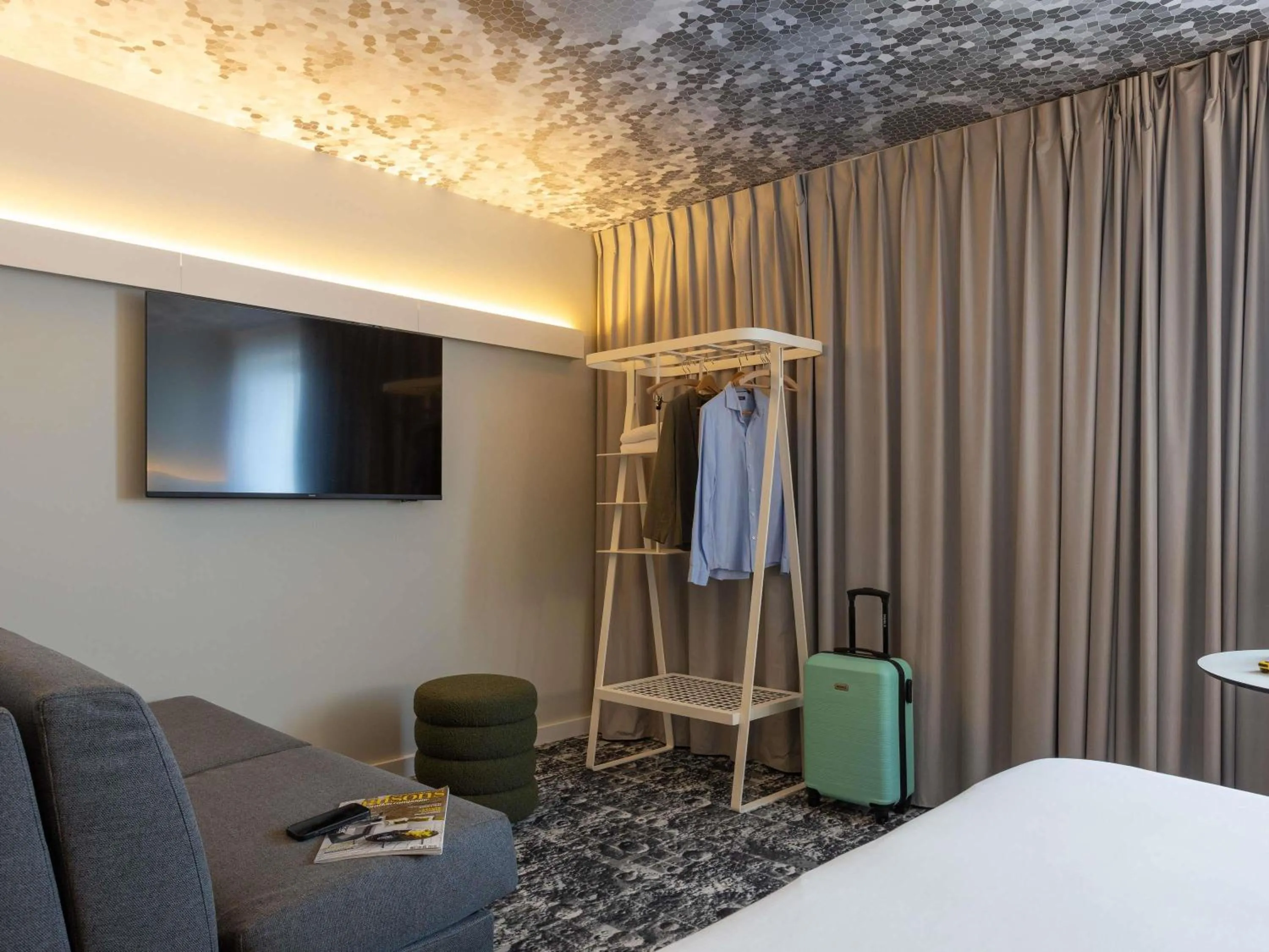 Bedroom, Bed in ibis Clermont Ferrand Montferrand