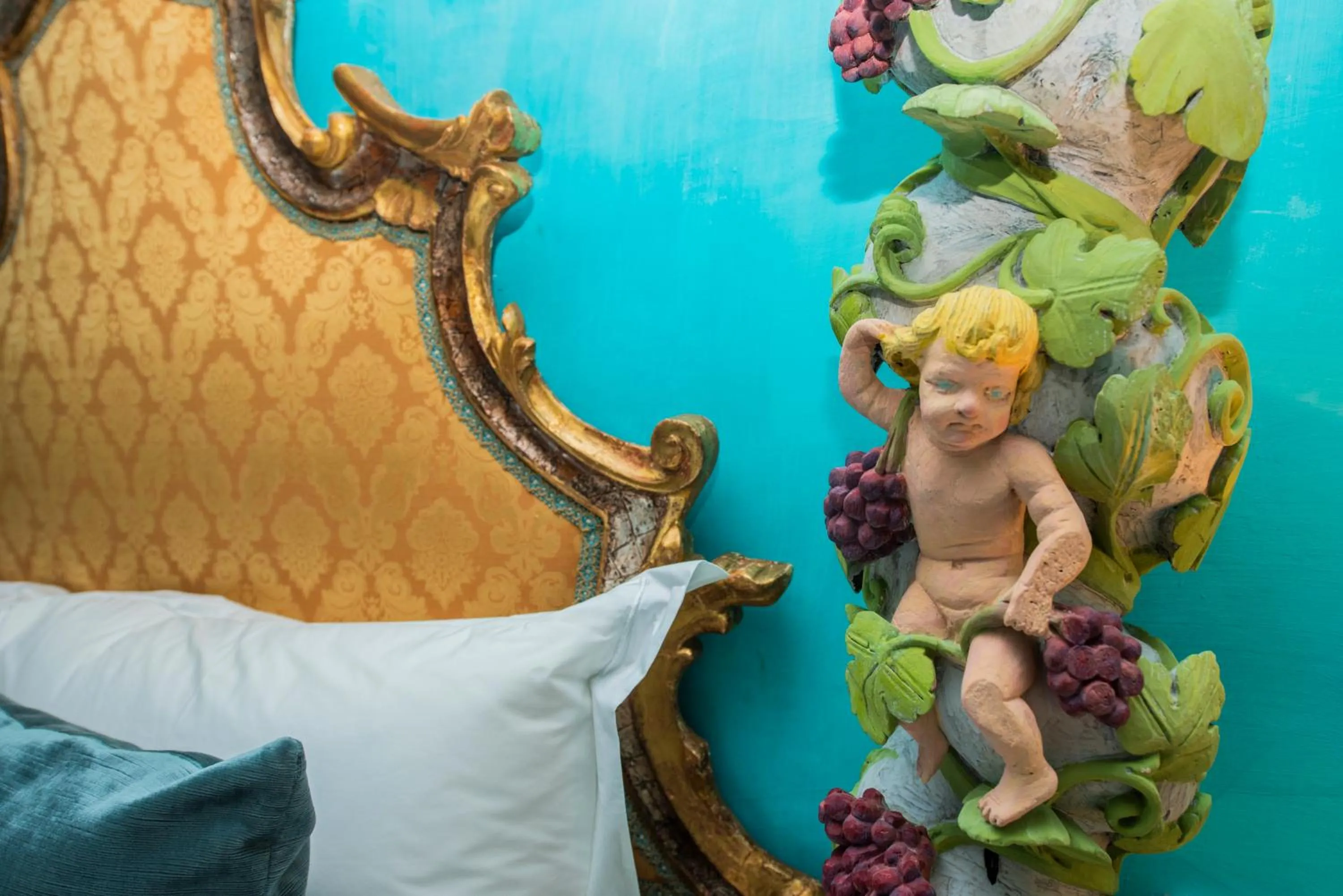 Bed in Casa Rocca Piccola B&B