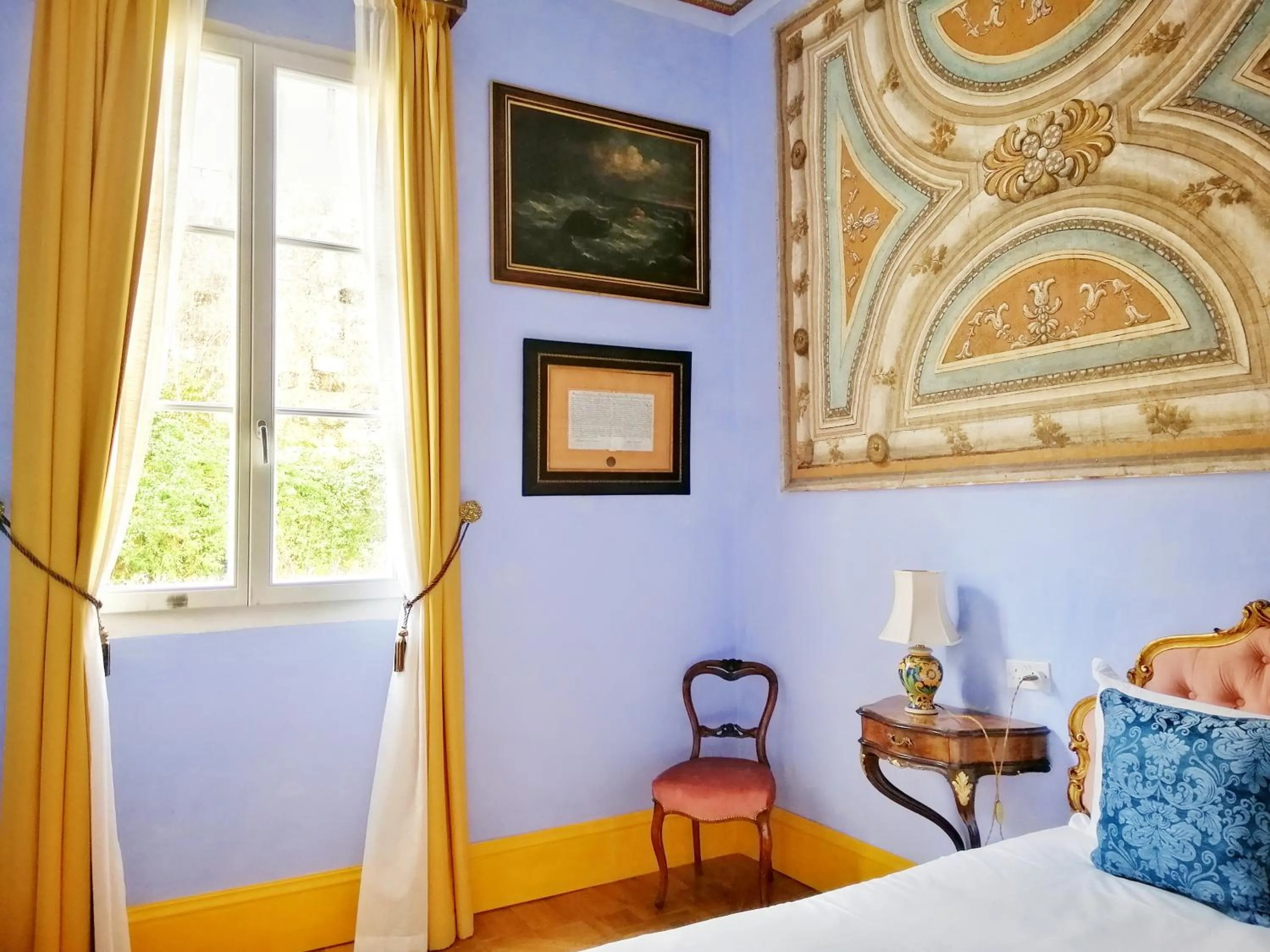 Garden view, Bed in Casa Rocca Piccola B&B