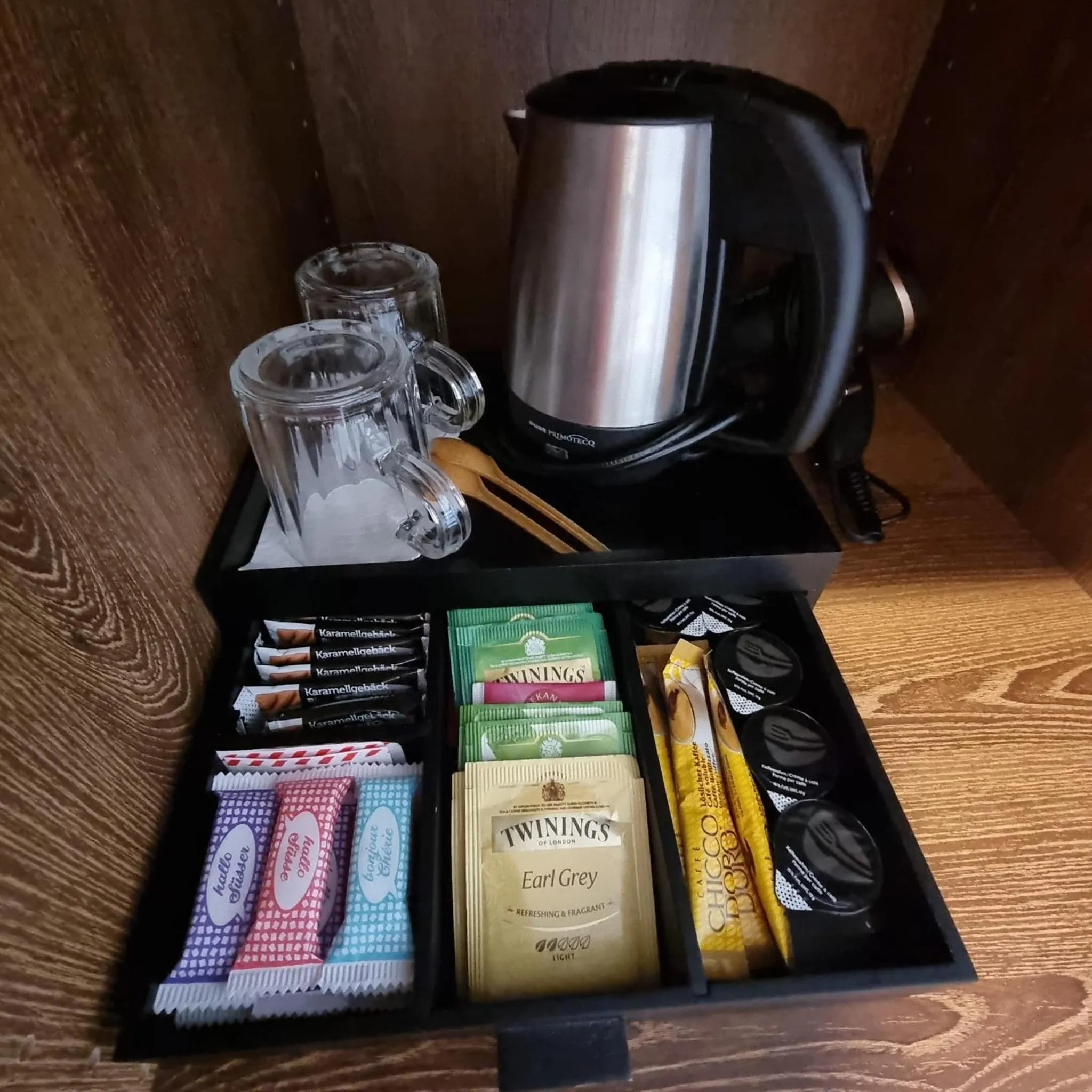 Coffee/tea facilities in dala Hotel & Apartments