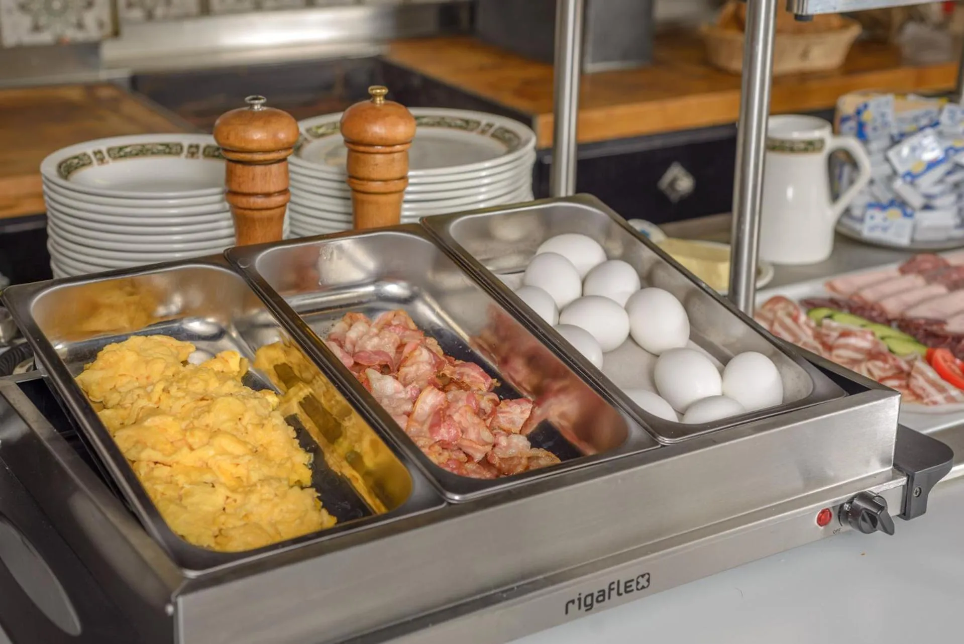 Breakfast in dala Hotel & Apartments