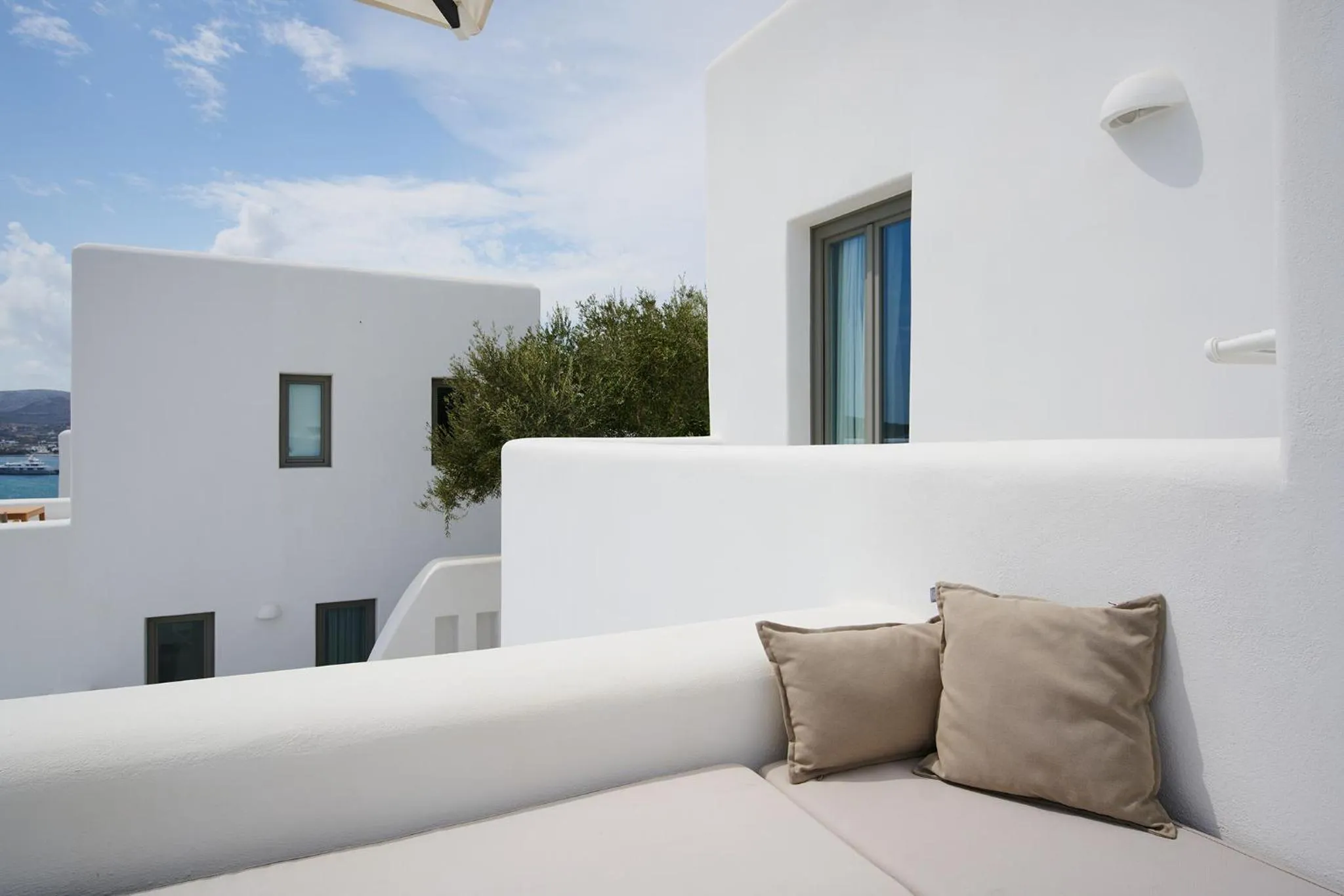 Balcony/Terrace in Kymo Luxury Suites Paros