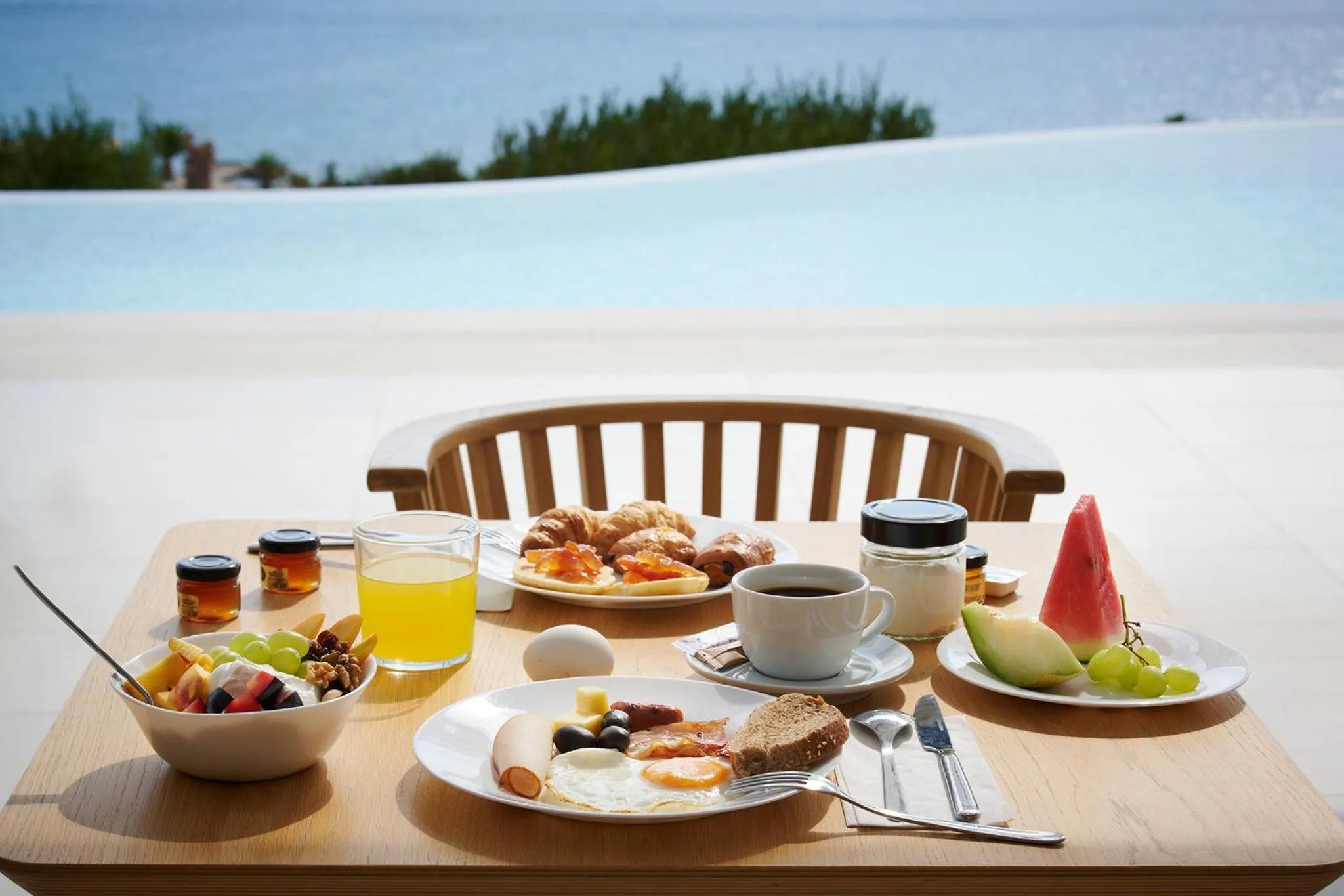 Breakfast in Kymo Luxury Suites Paros