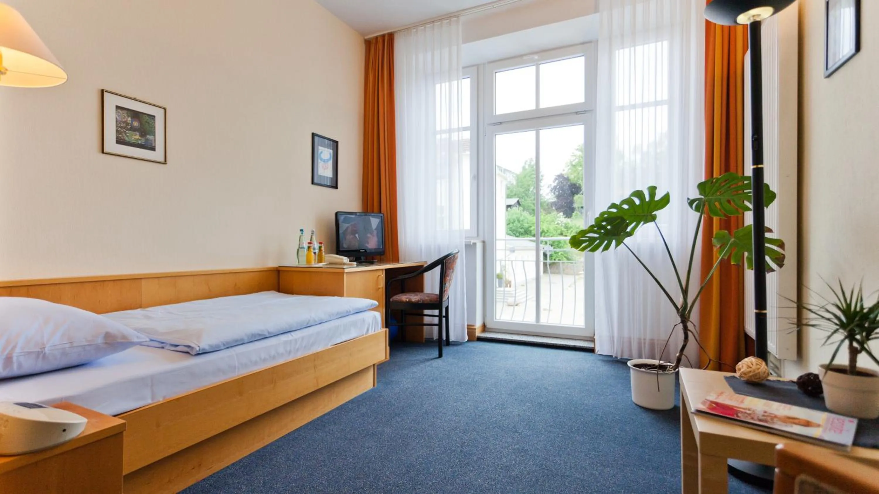 Photo of the whole room in Hotel Villa Subklew