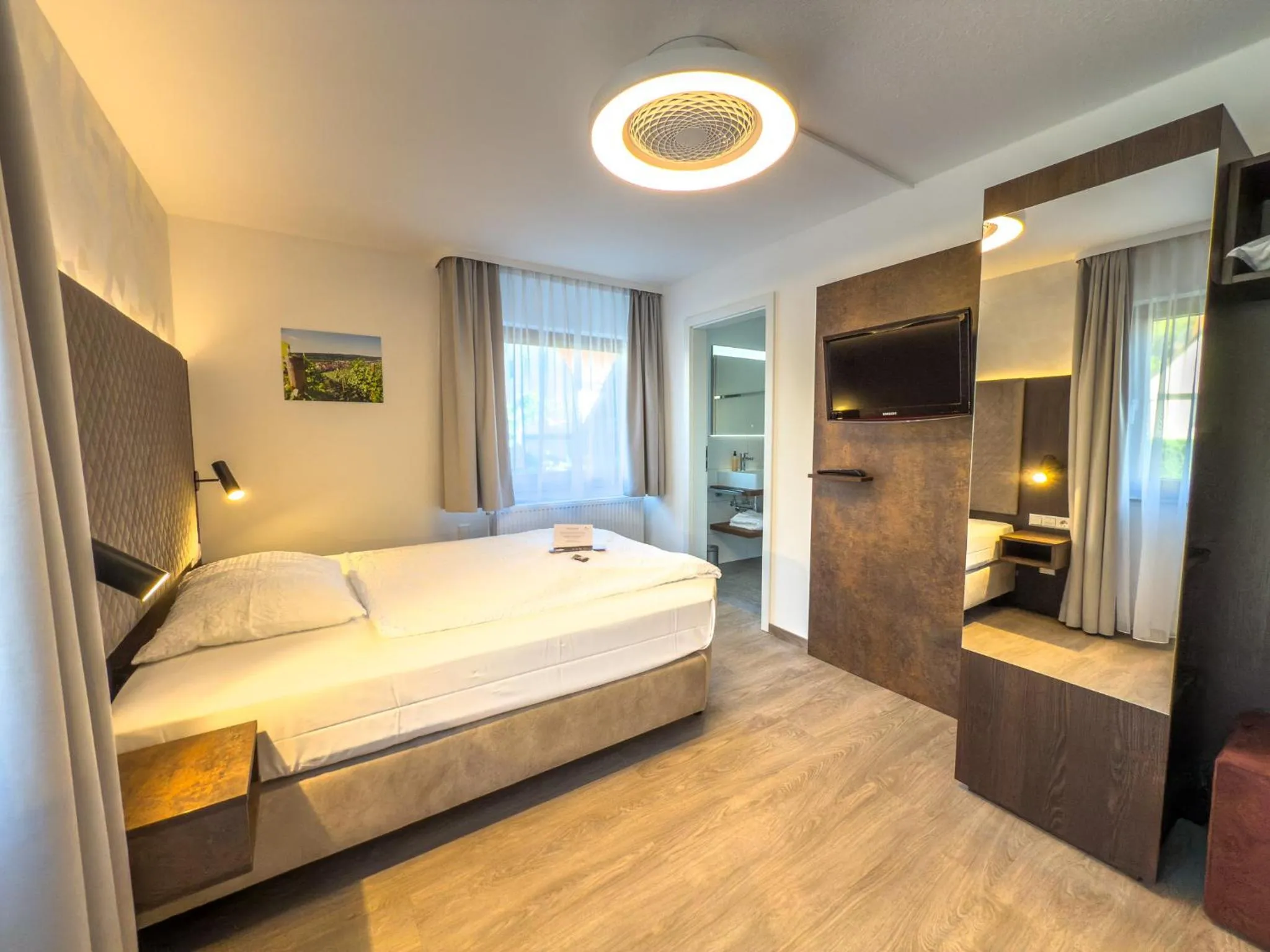 Bed in Hotel Restaurant Lamm Hebsack