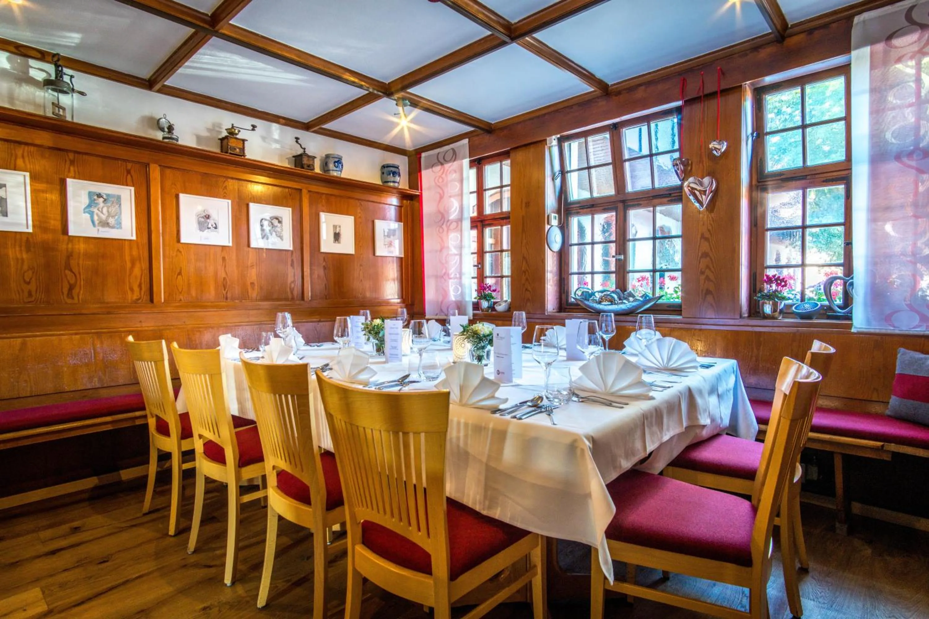 Restaurant/places to eat in Hotel Restaurant Lamm Hebsack