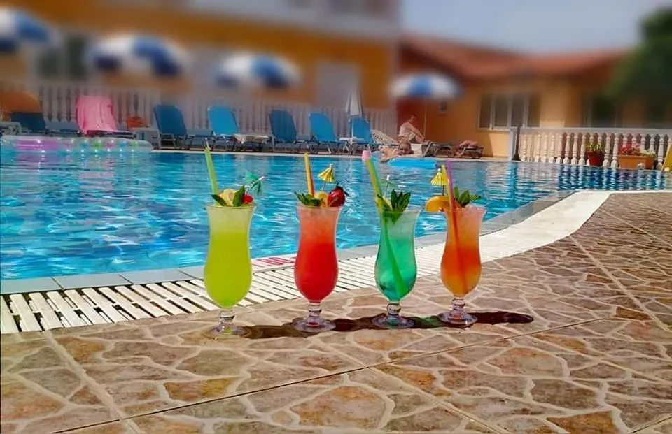 Property building in Daphne Studios