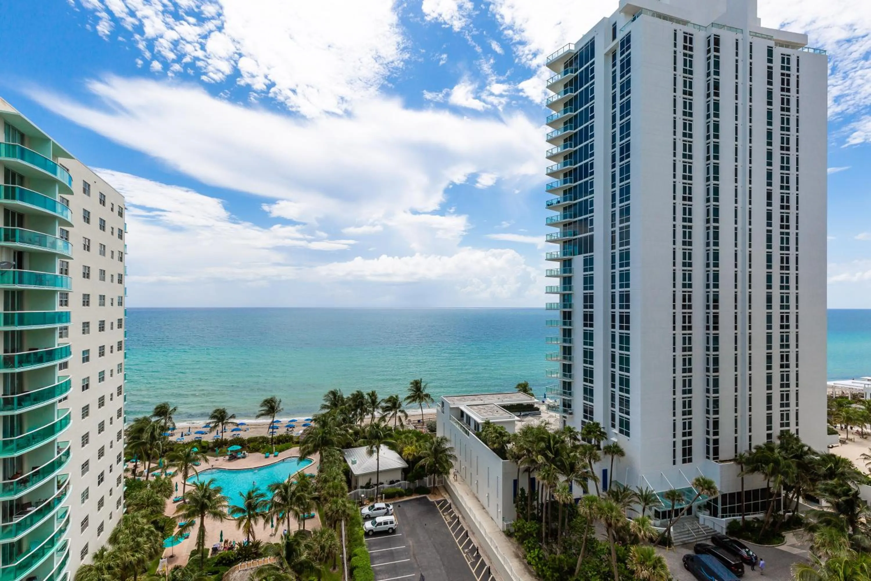 Balcony/Terrace in The Tides Ocean Luxury Suites