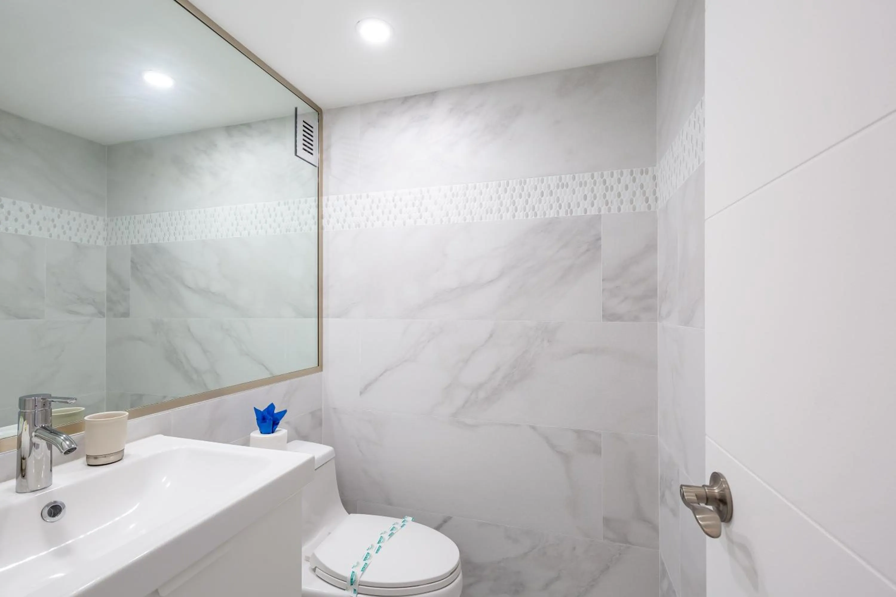 Bathroom in The Tides Ocean Luxury Suites