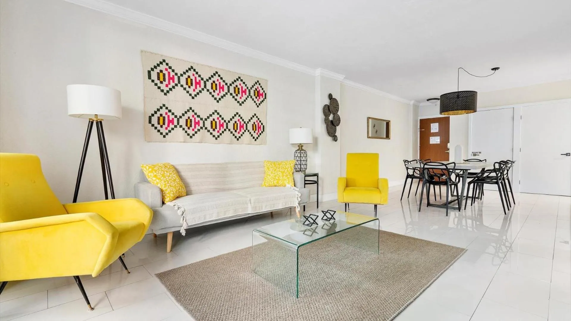 Facade/entrance in The Tides Ocean Luxury Suites