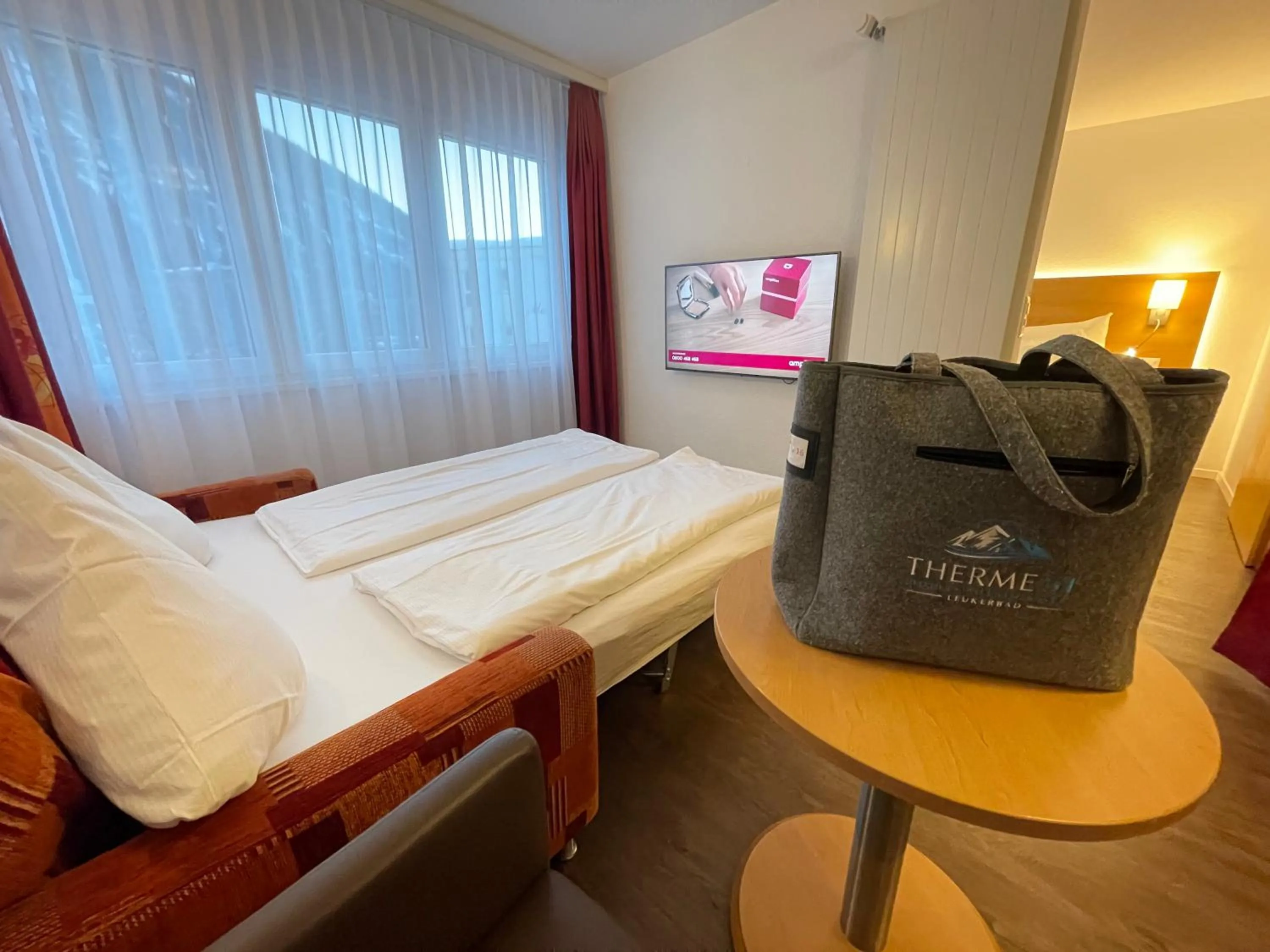 Bed in Therme 51° Hotel Physio & Spa