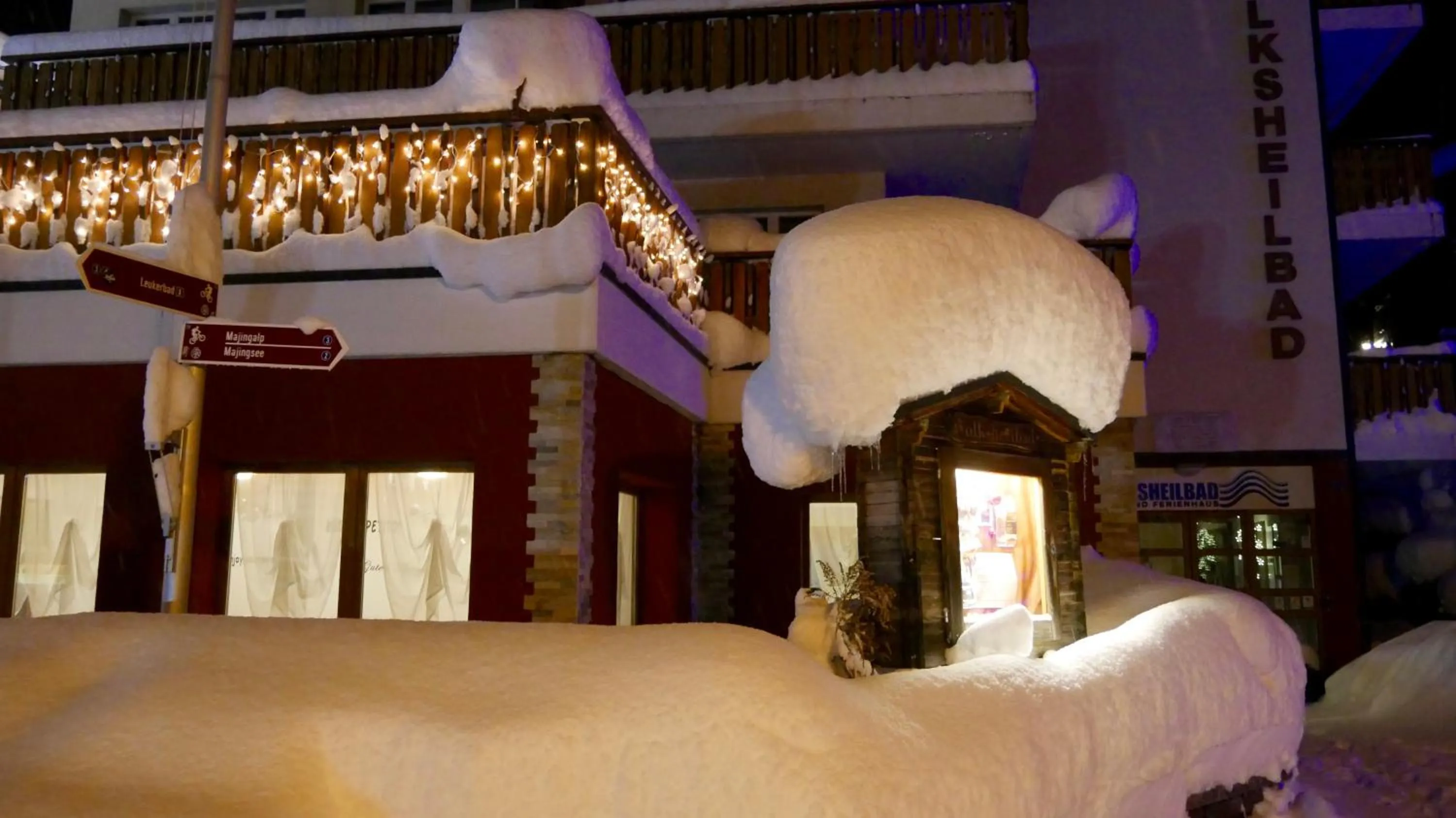 Property building, Bed in Therme 51° Hotel Physio & Spa